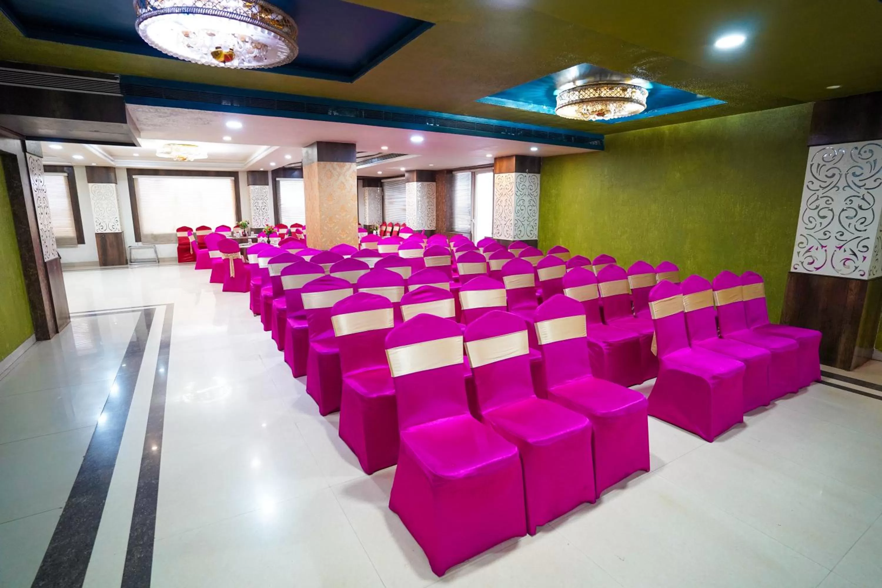 Banquet/Function facilities in HOTEL SEVENTH SENSE