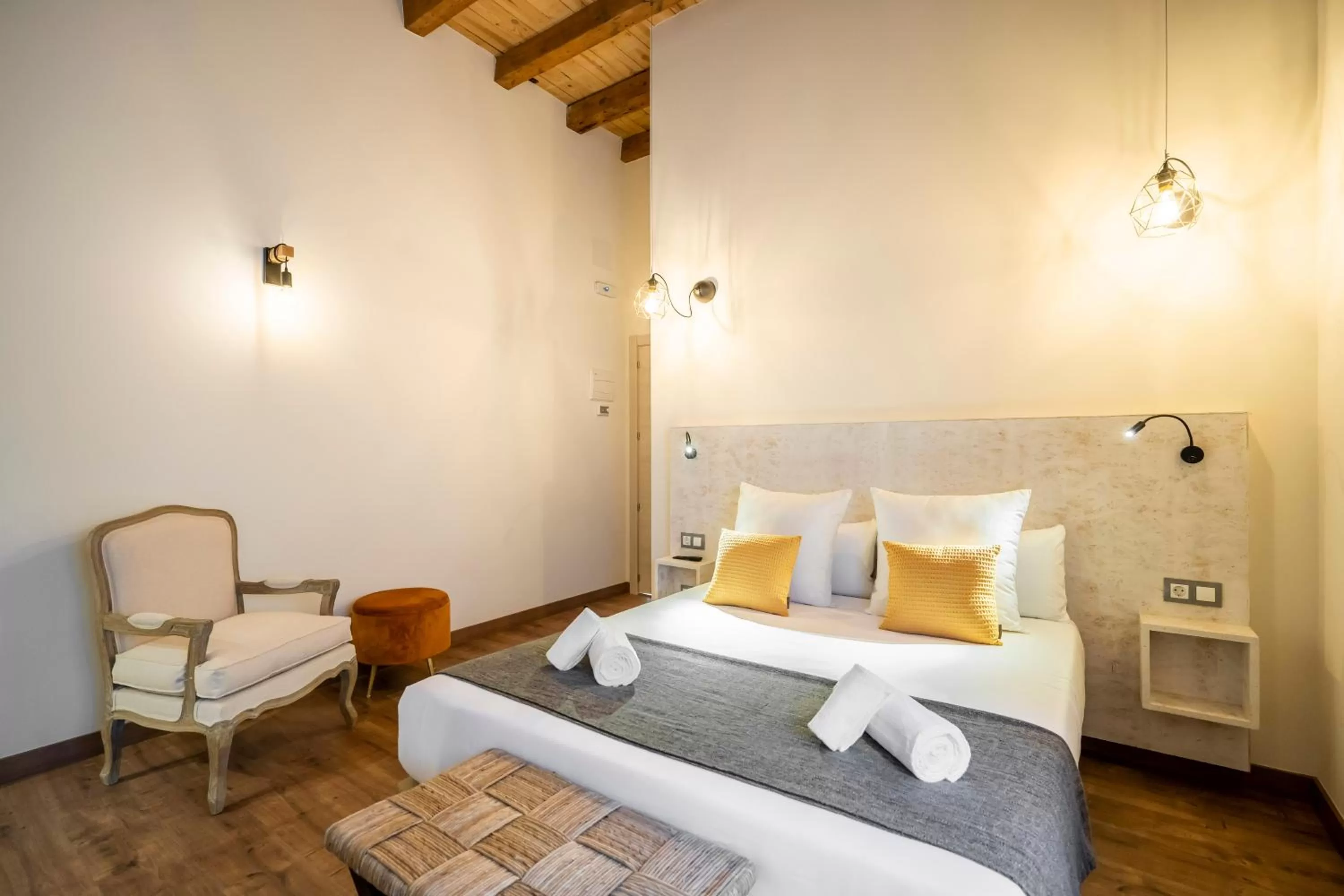 Bed in Dobo Azacanes Hostal