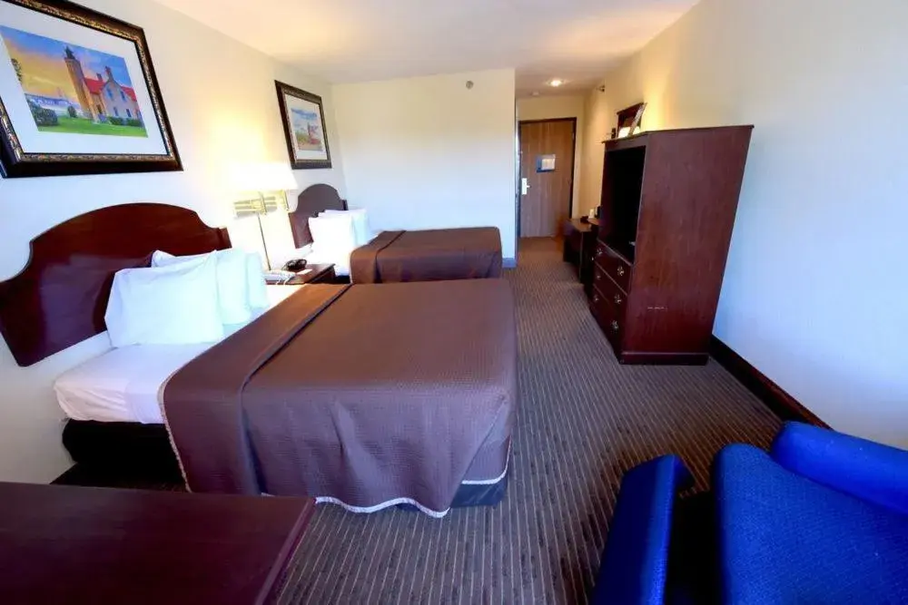 Double Room with Two Double Beds in Bayside Hotel of Mackinac Double Room with Two Double Beds in Bayside Hotel of Mackinac