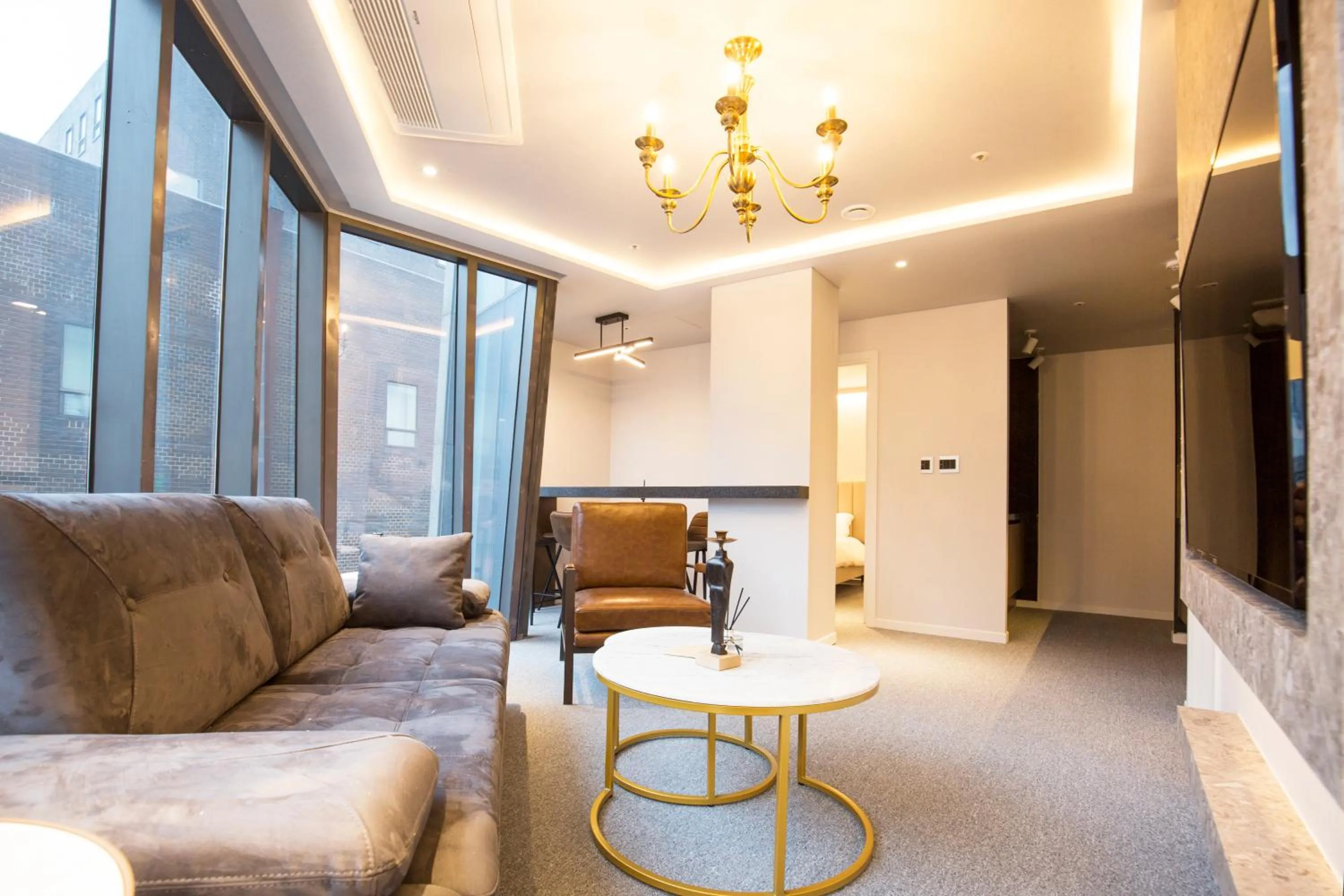 Living room, Seating Area in UH Suite The Jongno