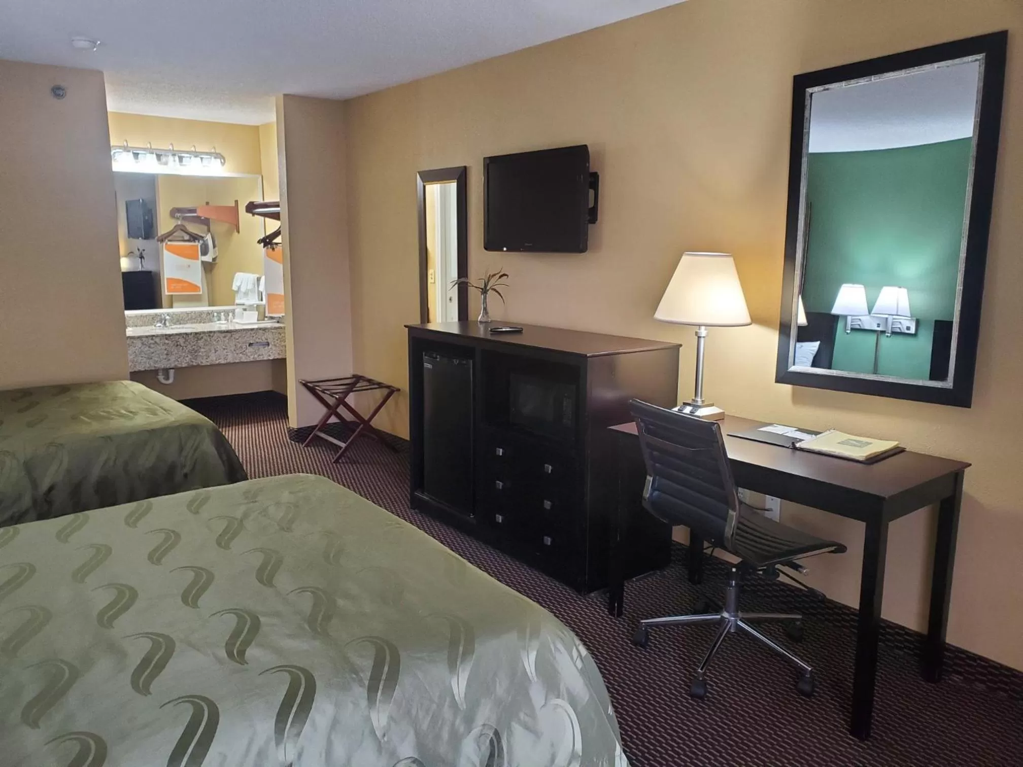 Bed in Quality Inn Andrews