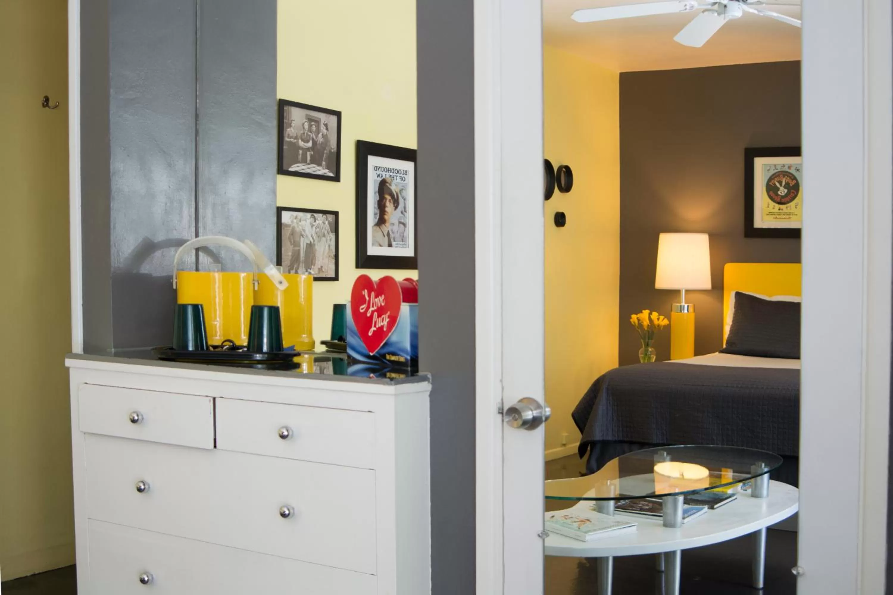 Area and facilities in Palm Springs Rendezvous