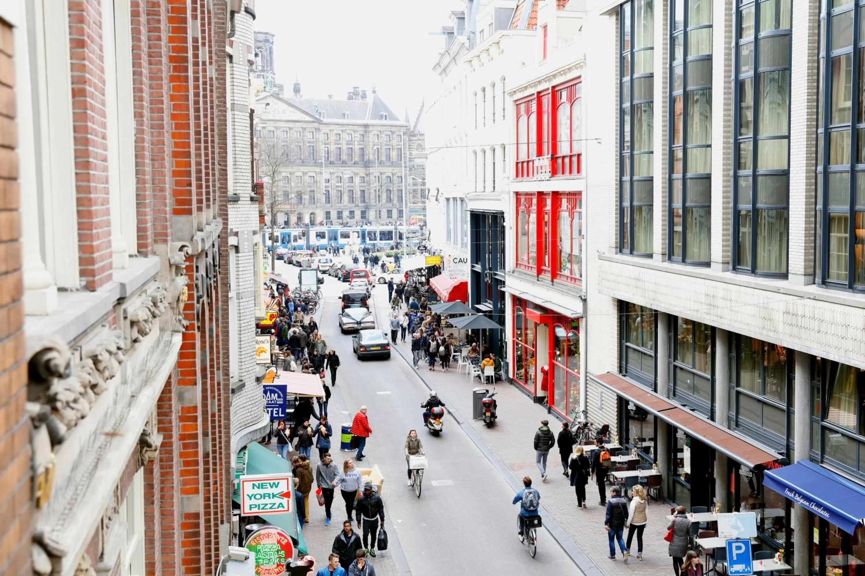 Nearby landmark in Hotel Damsquare