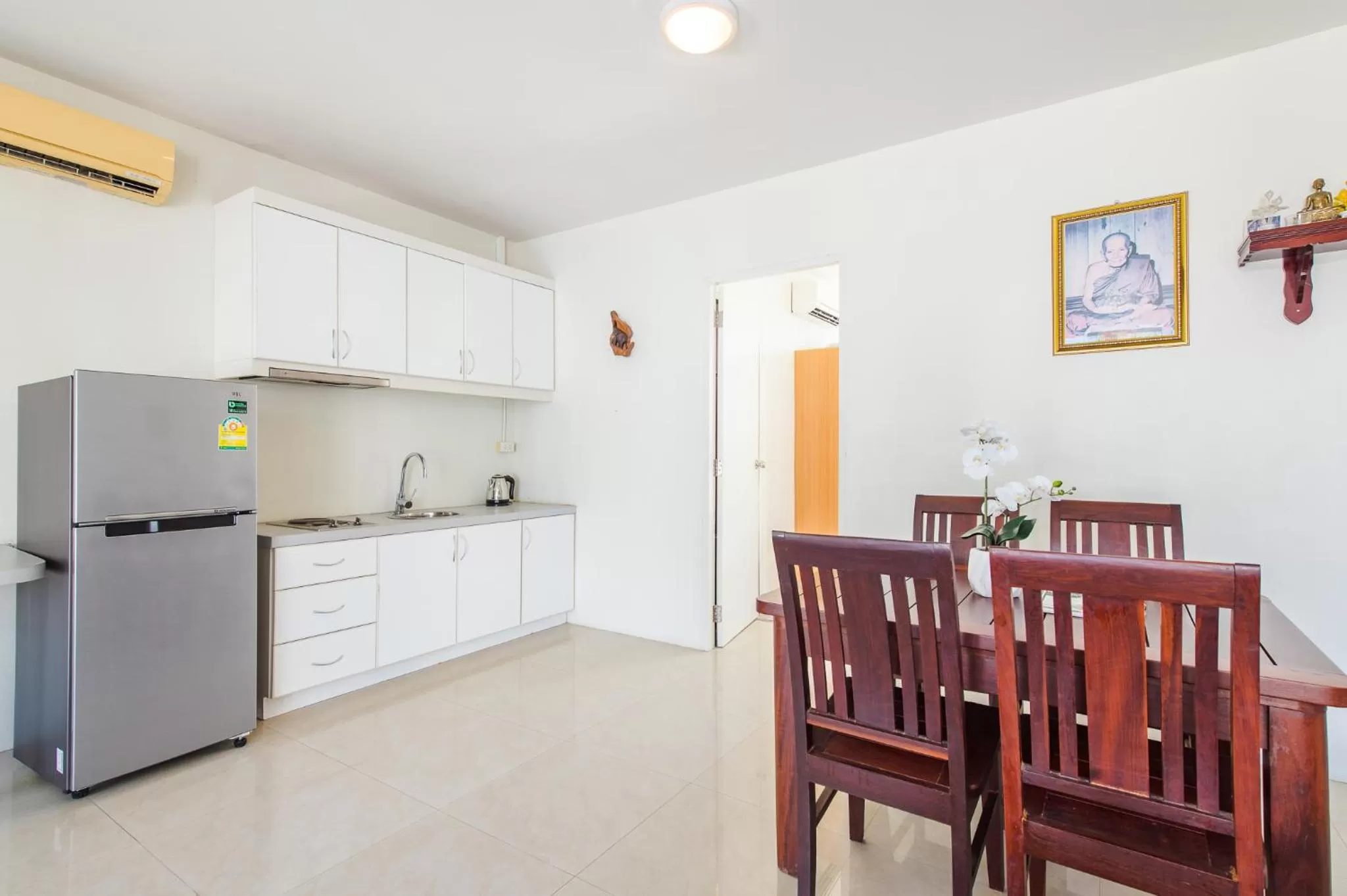 Kitchen or kitchenette in The Beach Village Resort