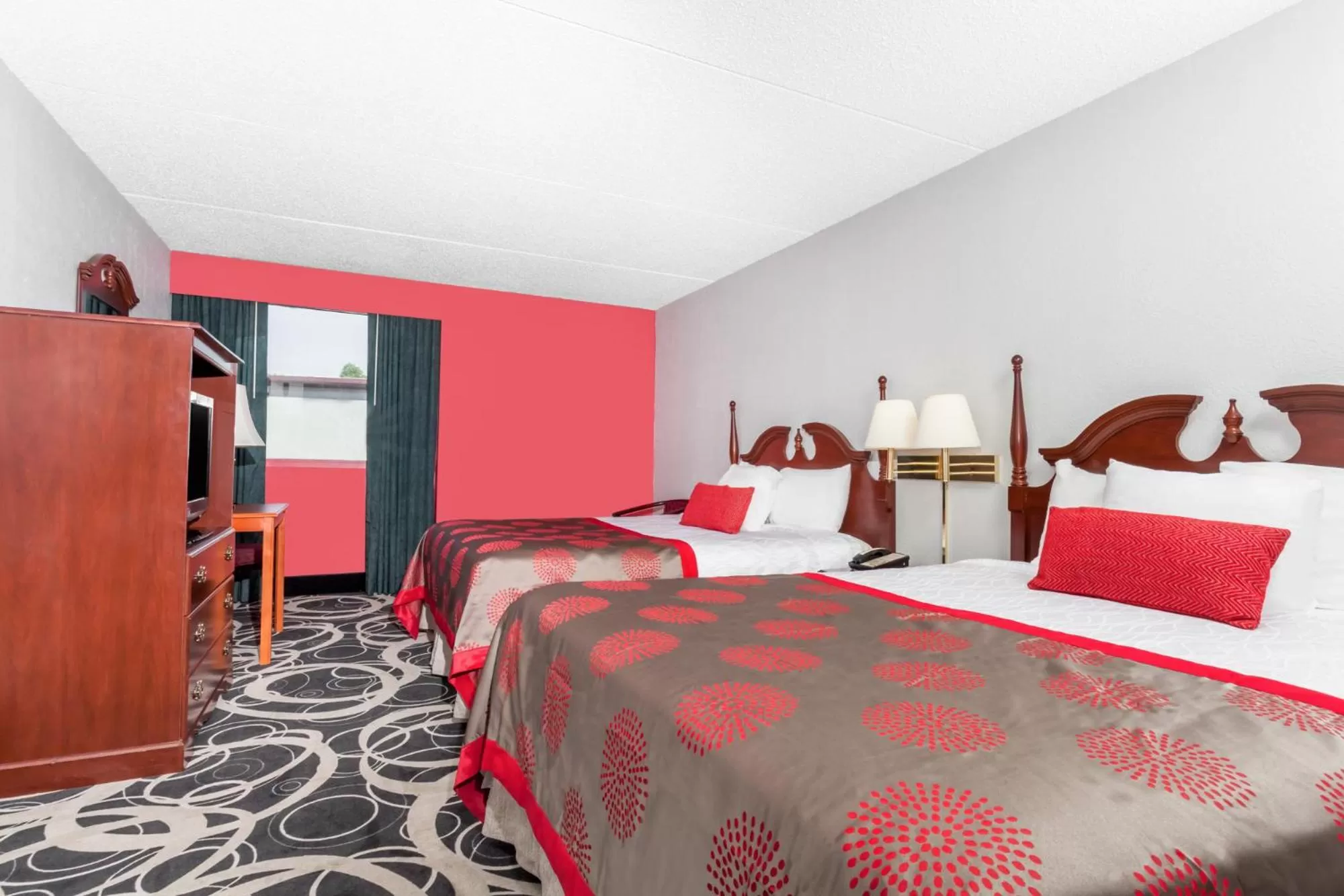 Shower, Room Photo in Ramada by Wyndham Henderson/Evansville