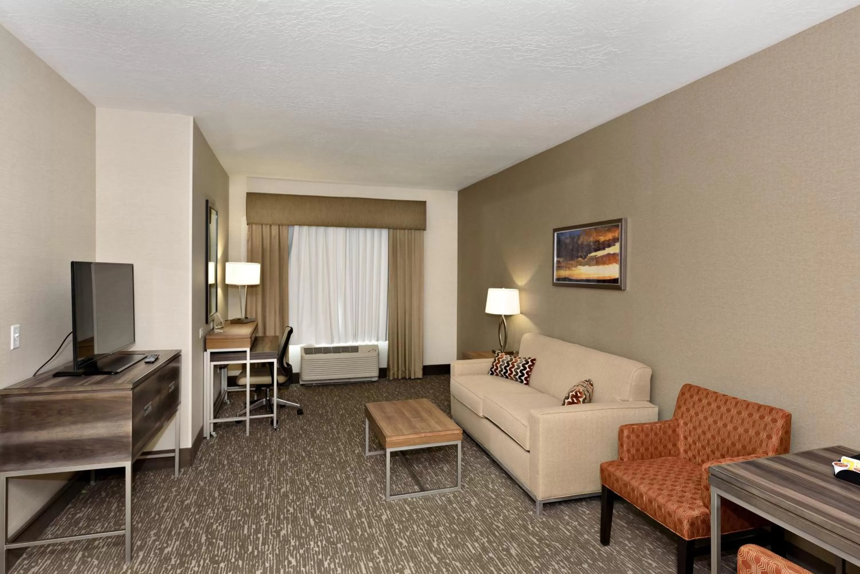 Photo of the whole room in Holiday Inn St. George Convention Center by IHG