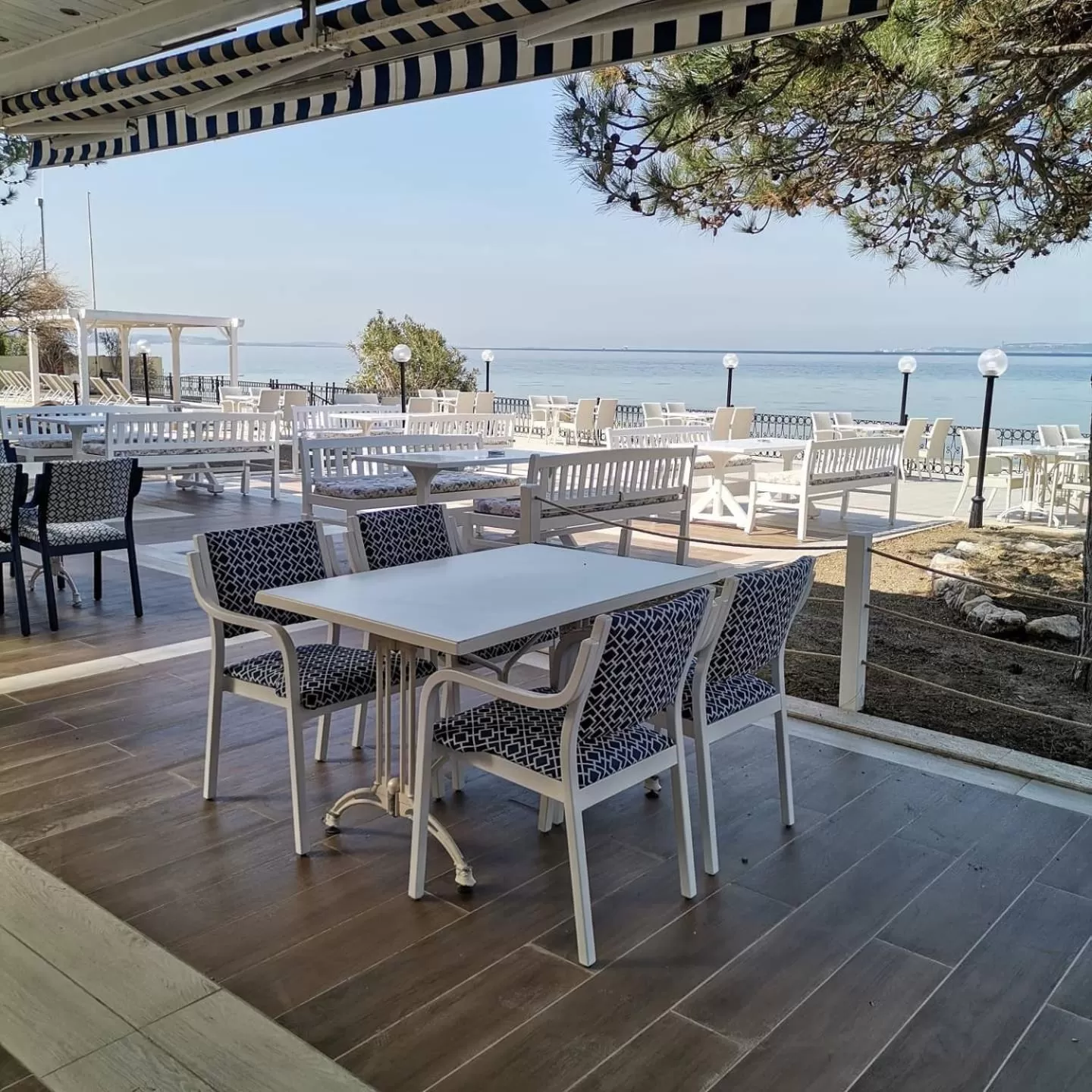 Restaurant/places to eat in Iris Hotel & Spa