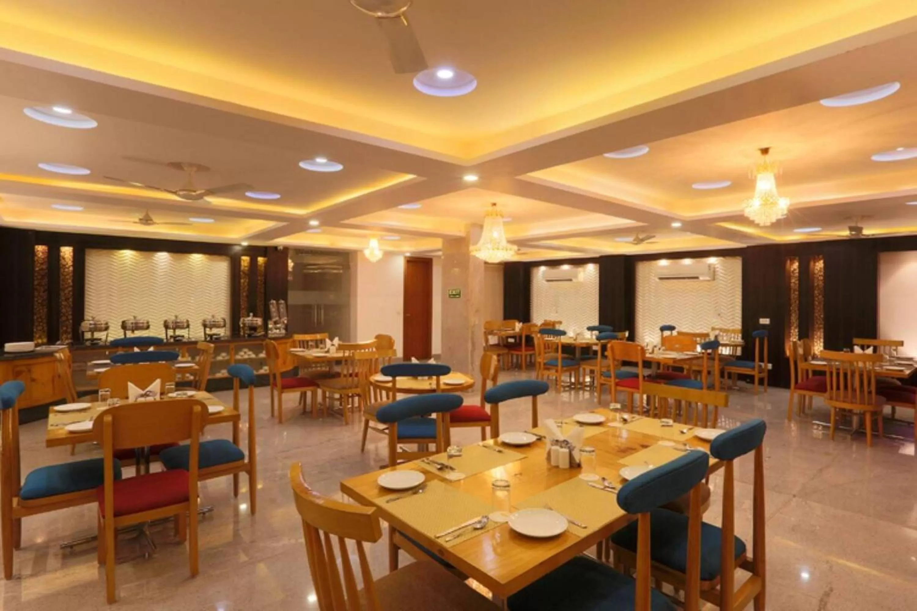 Restaurant/Places to Eat in Hotel Airport View