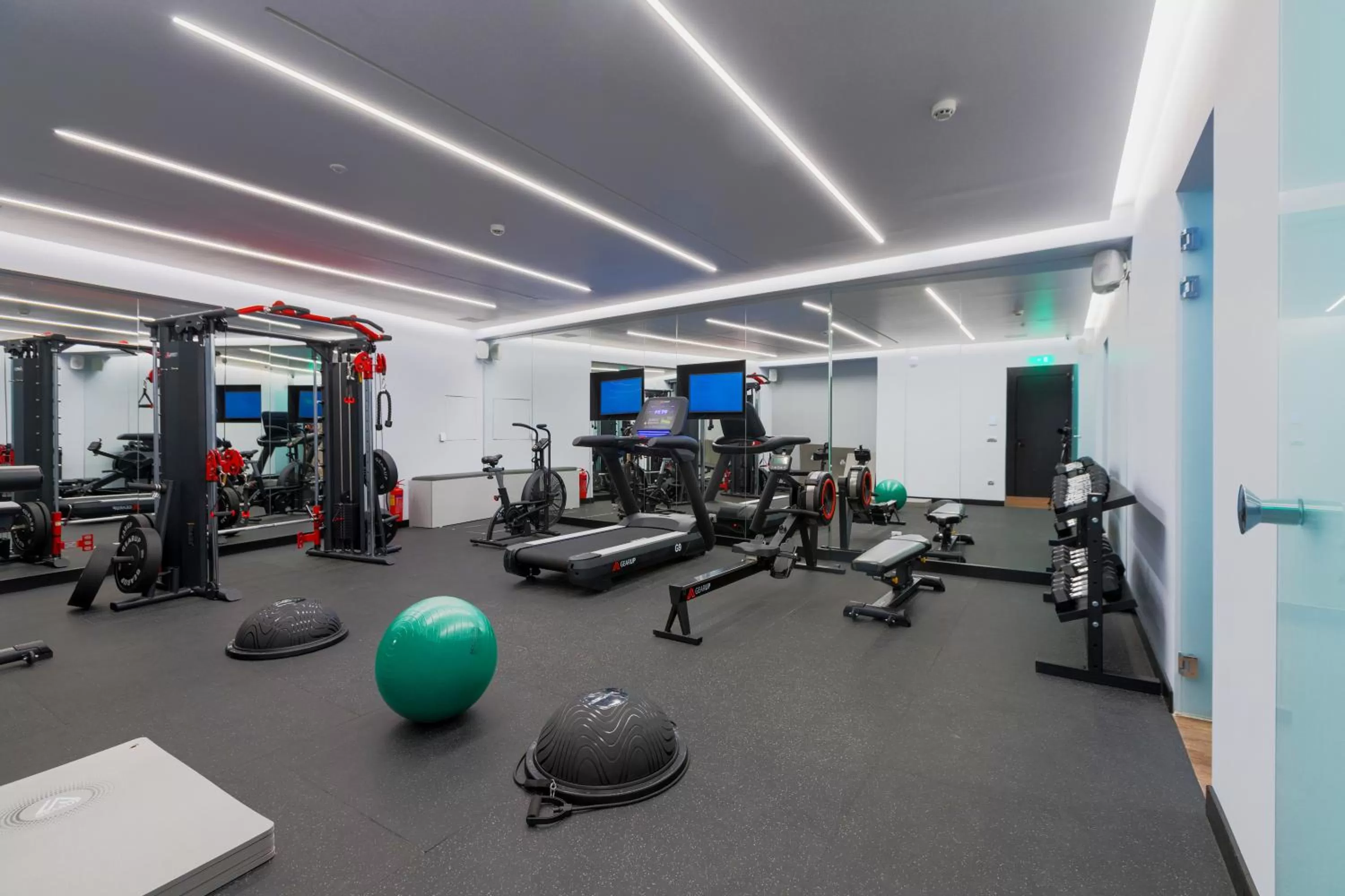 Fitness centre/facilities in Ivis 4 Boutique Hotel