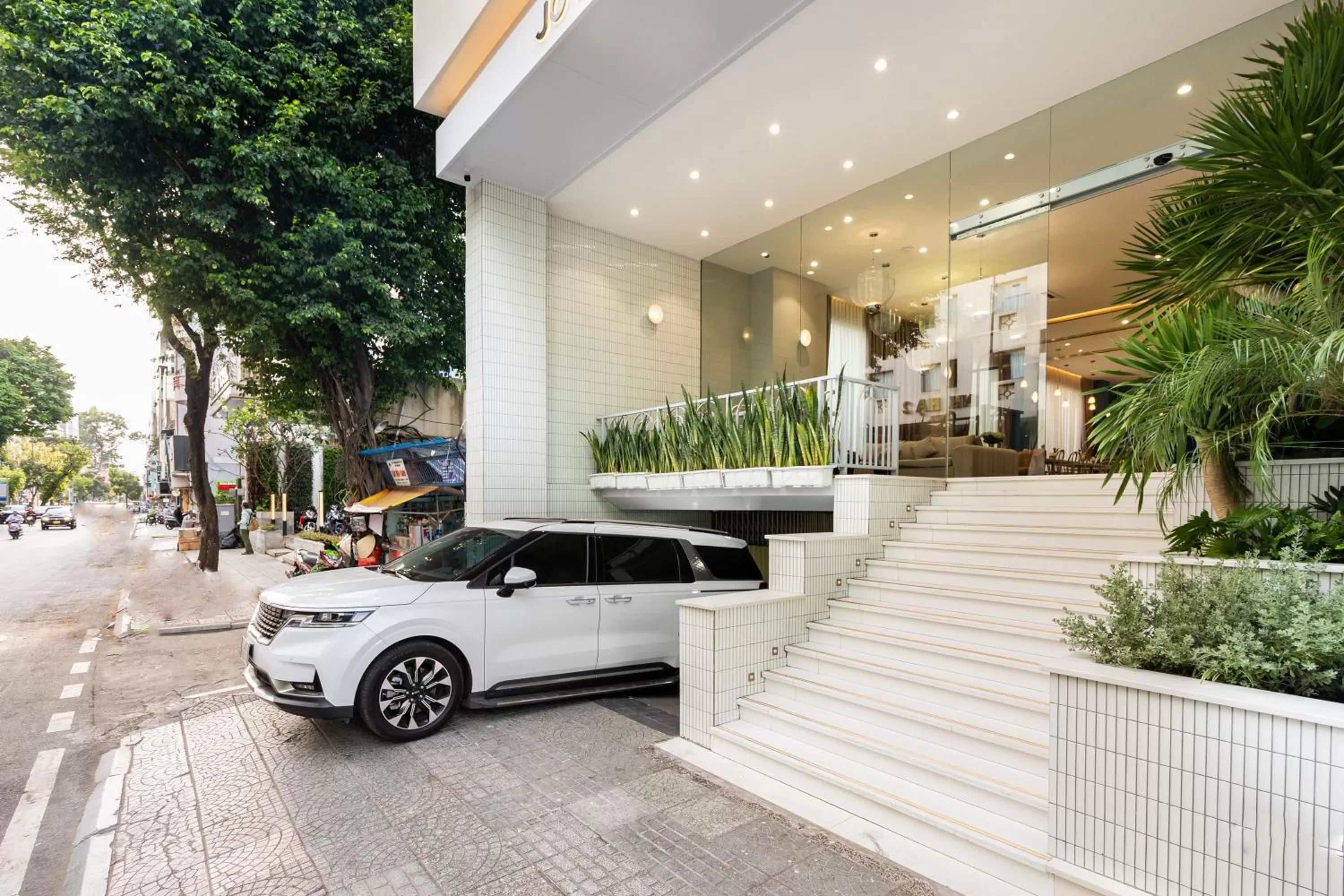 Property building in Jovia Hotel