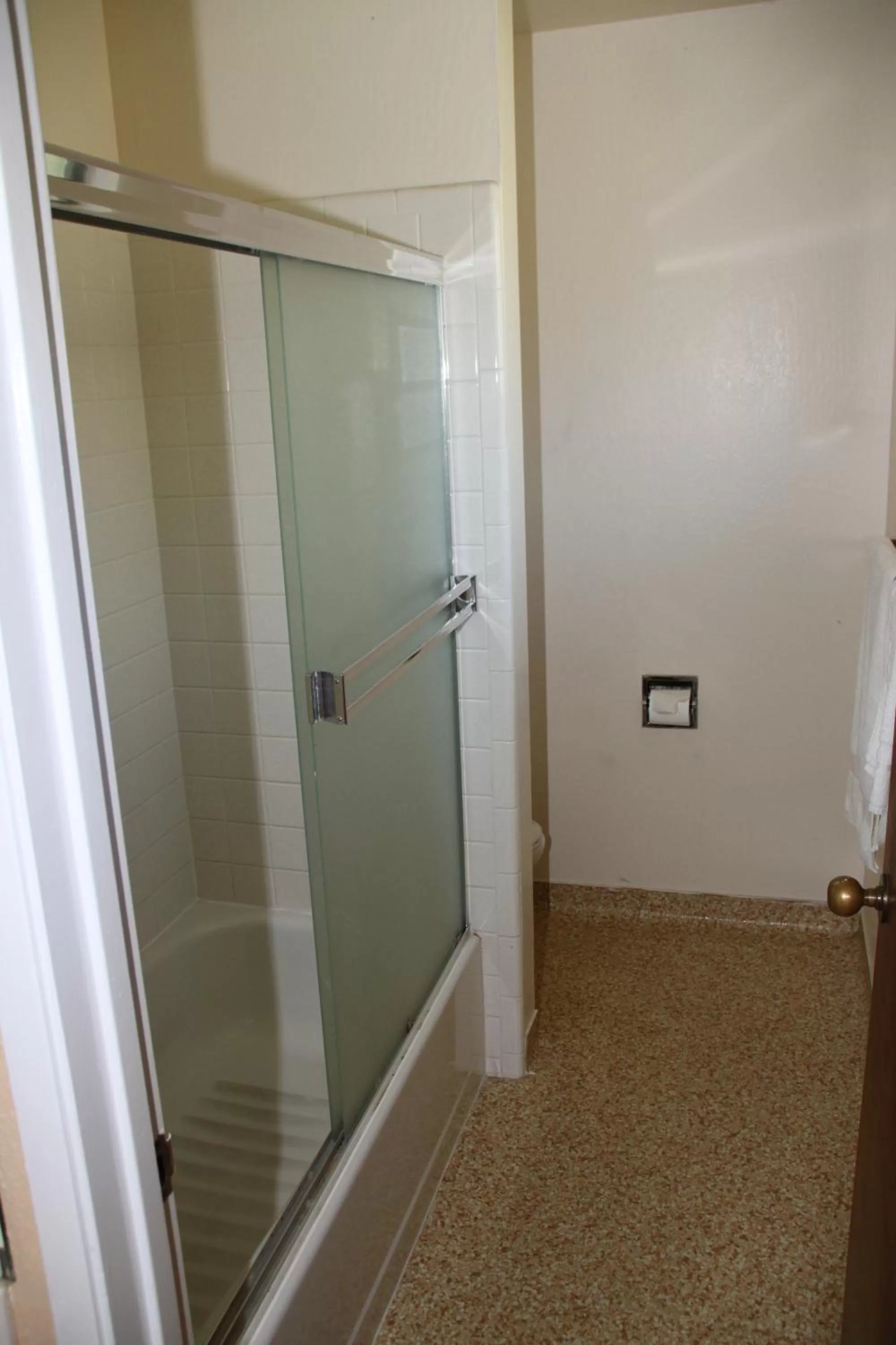 Bathroom in Villa Inn