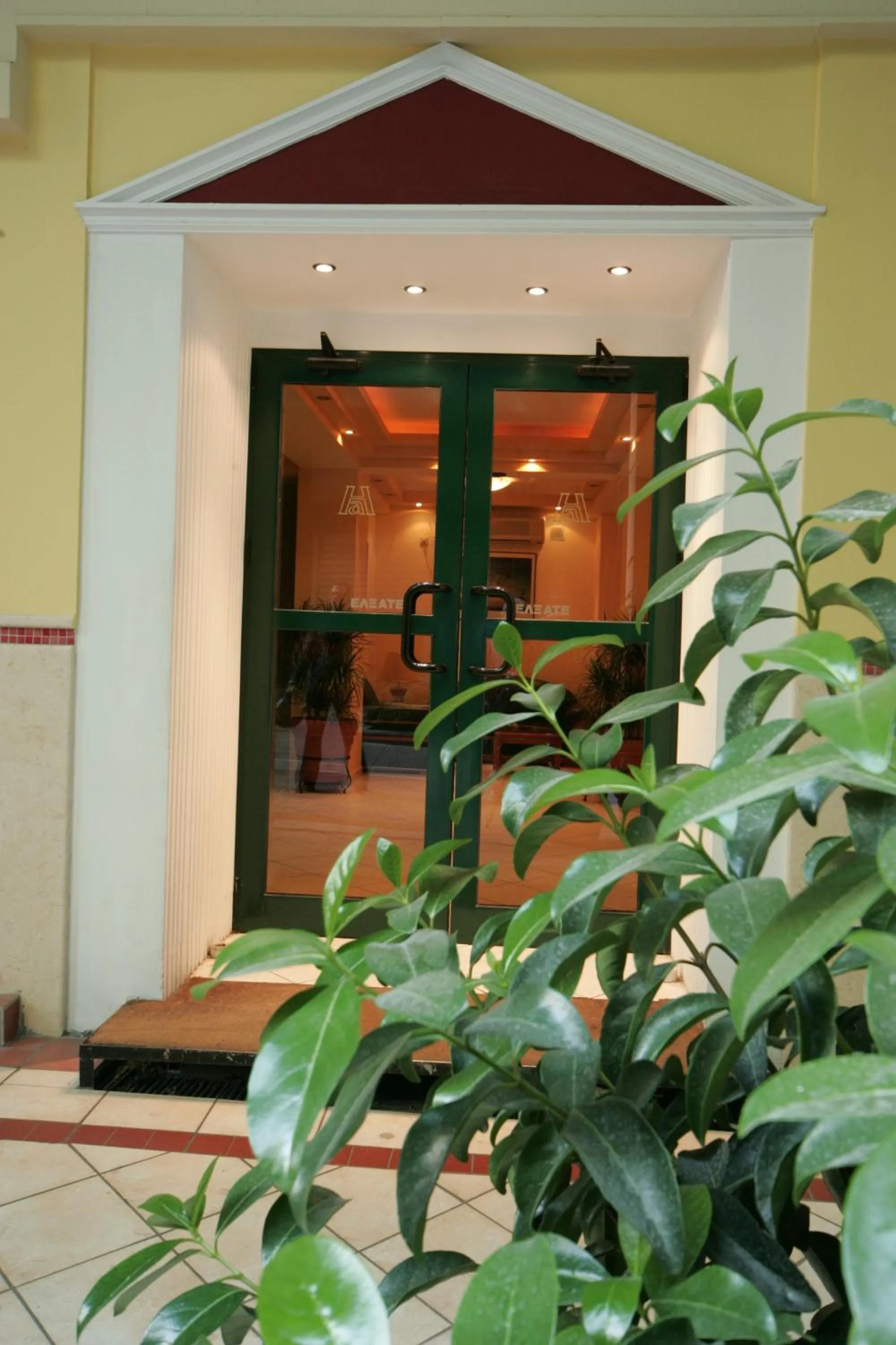 Facade/entrance in Alma