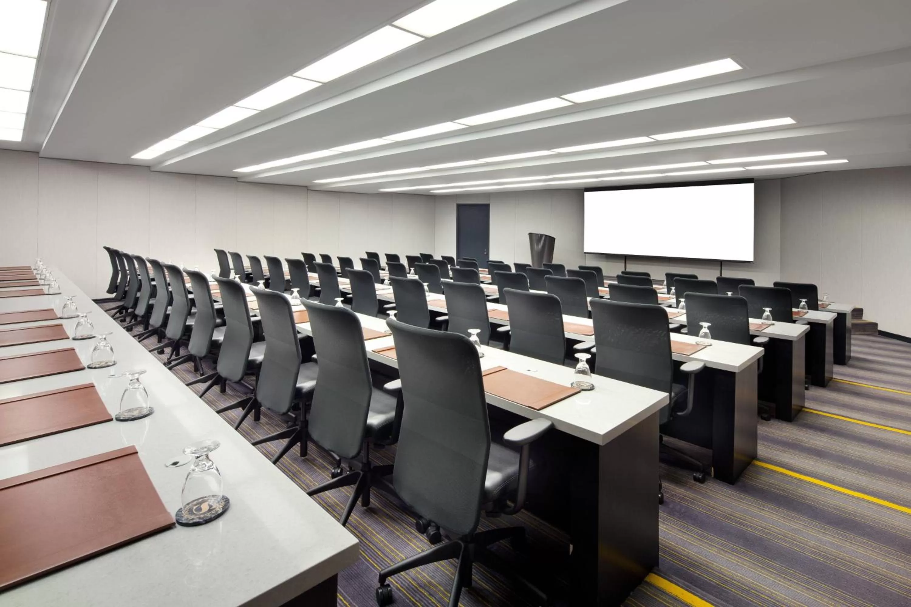 Meeting/conference room in Sheraton Gateway Los Angeles Hotel