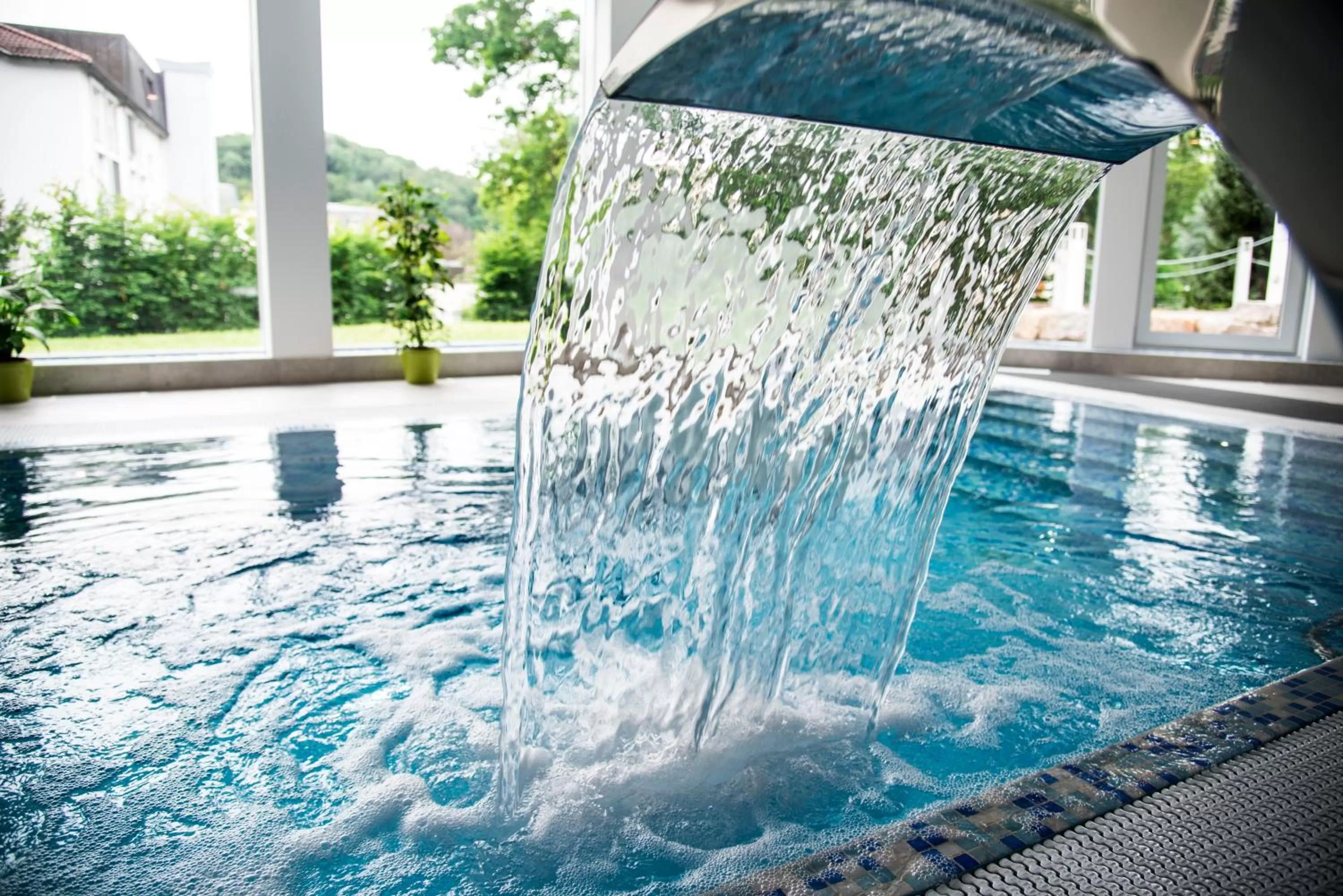 Swimming pool in Hotel Villa Elsa