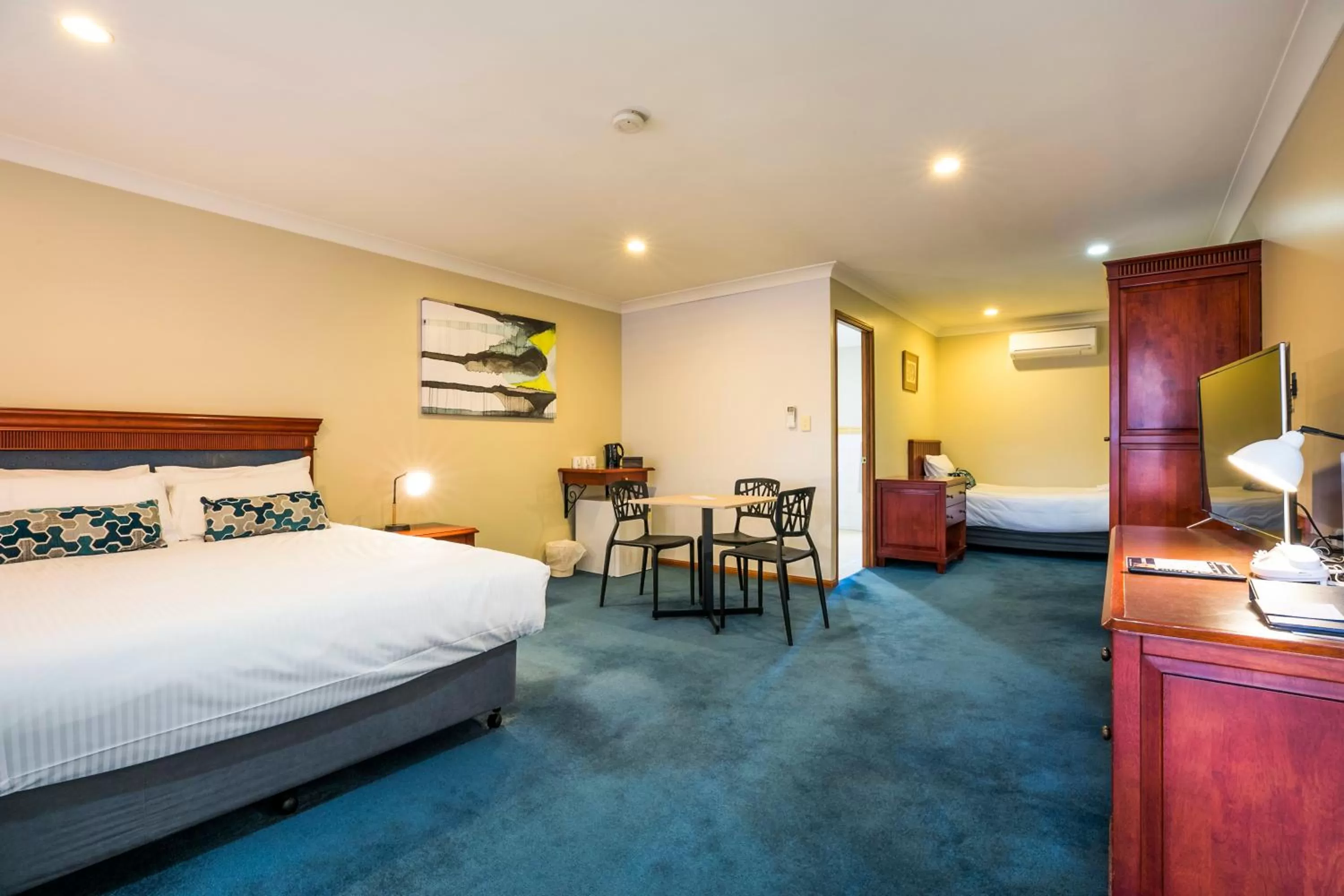 TV and multimedia, Bed in Nightcap at Federal Hotel Toowoomba