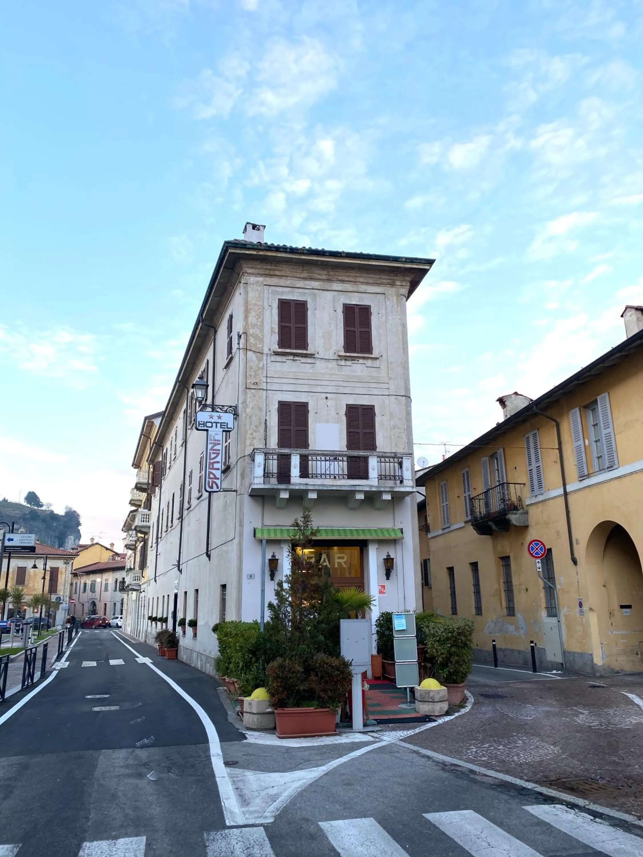 Property building in Hotel Spagna