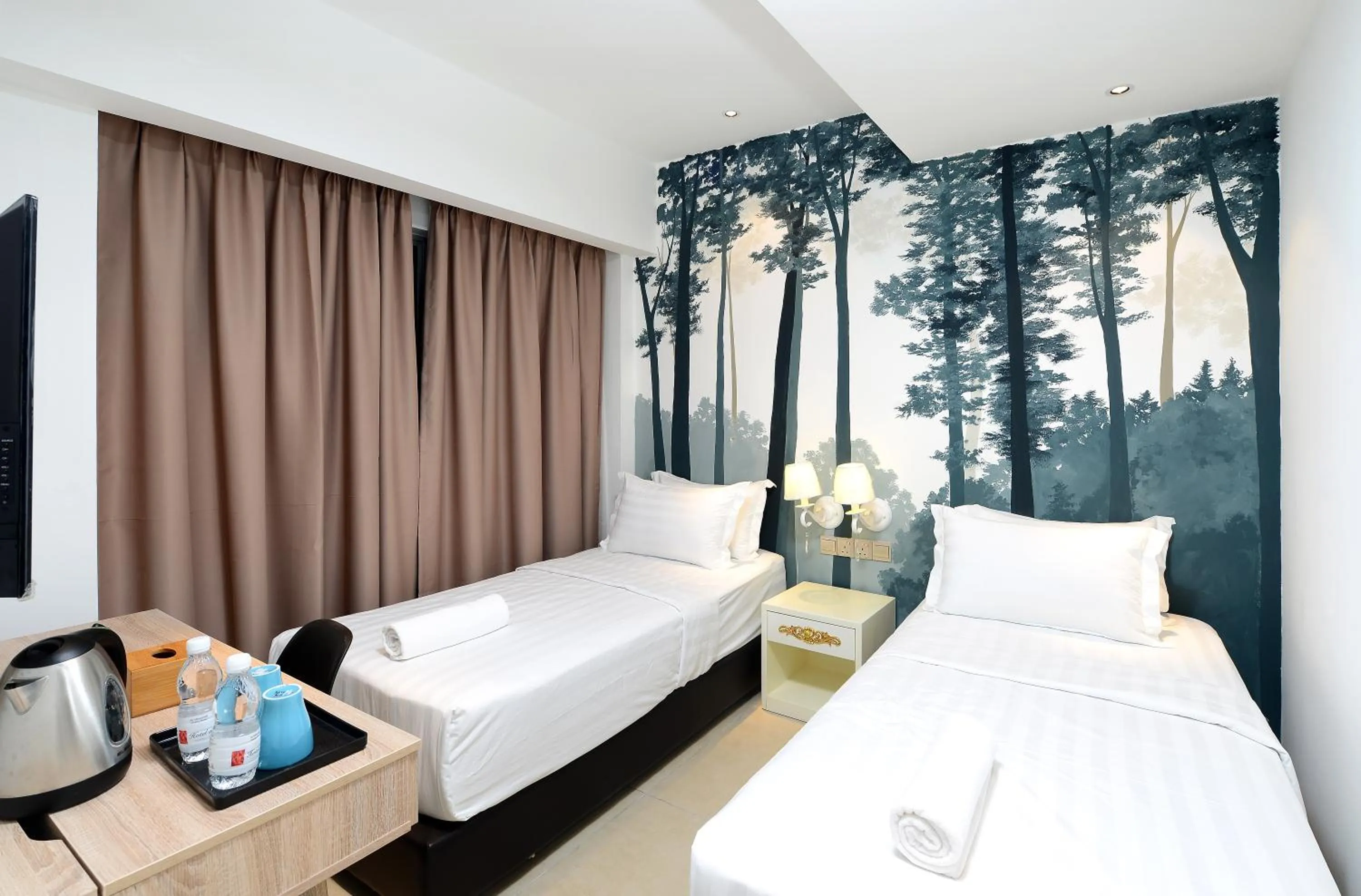 Bathroom, Bed in Hotel de Art USJ 21