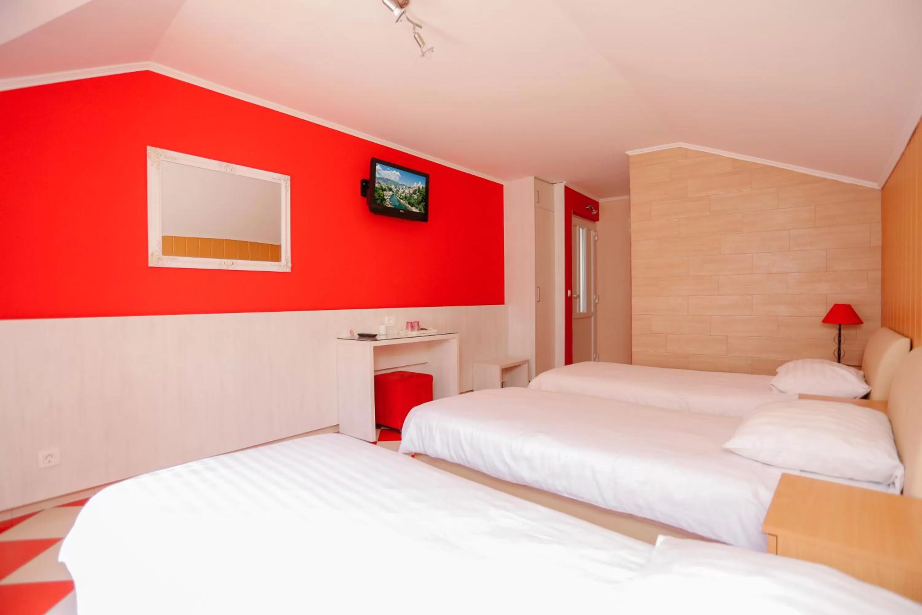 Bedroom, Bed in Hotel - Villa Lejla