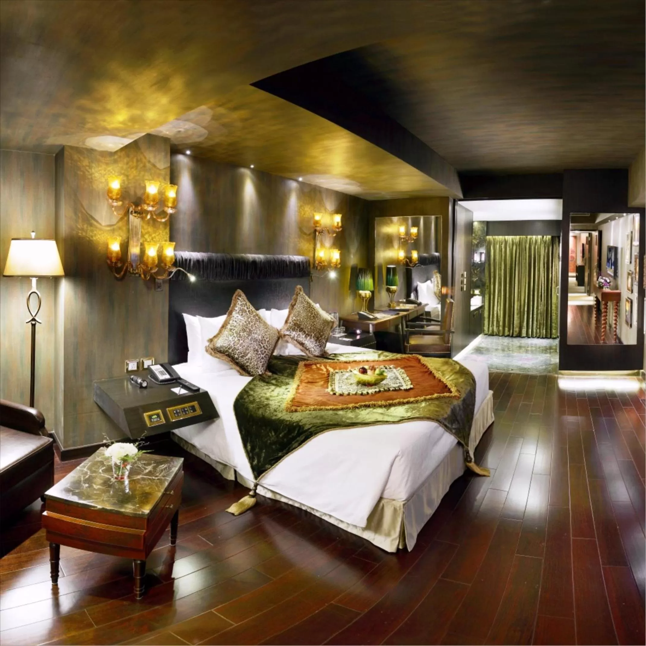 Bed in Radisson Blu Hotel MBD Ludhiana