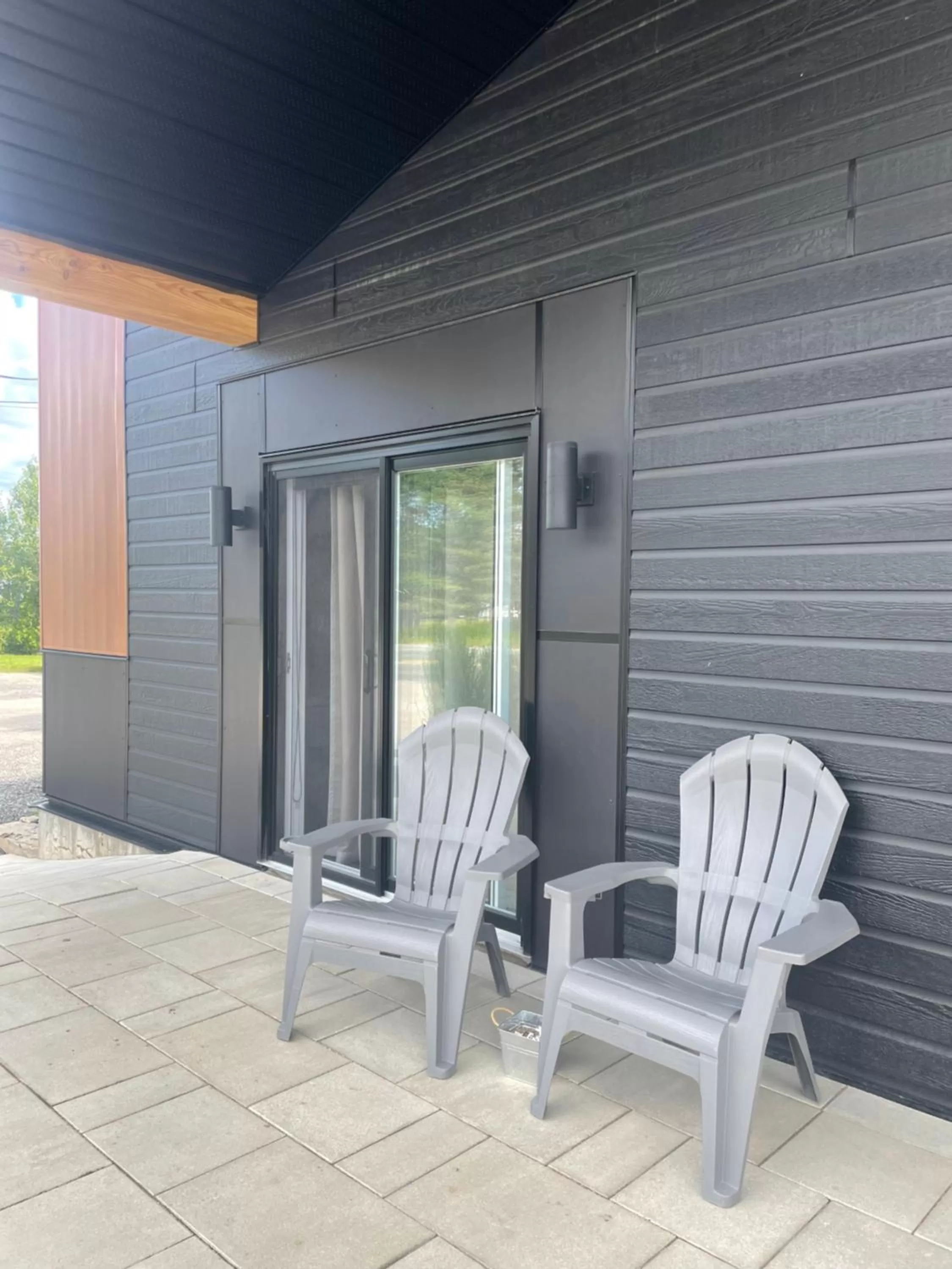 King Room with Balcony in Motel St-Ambroise