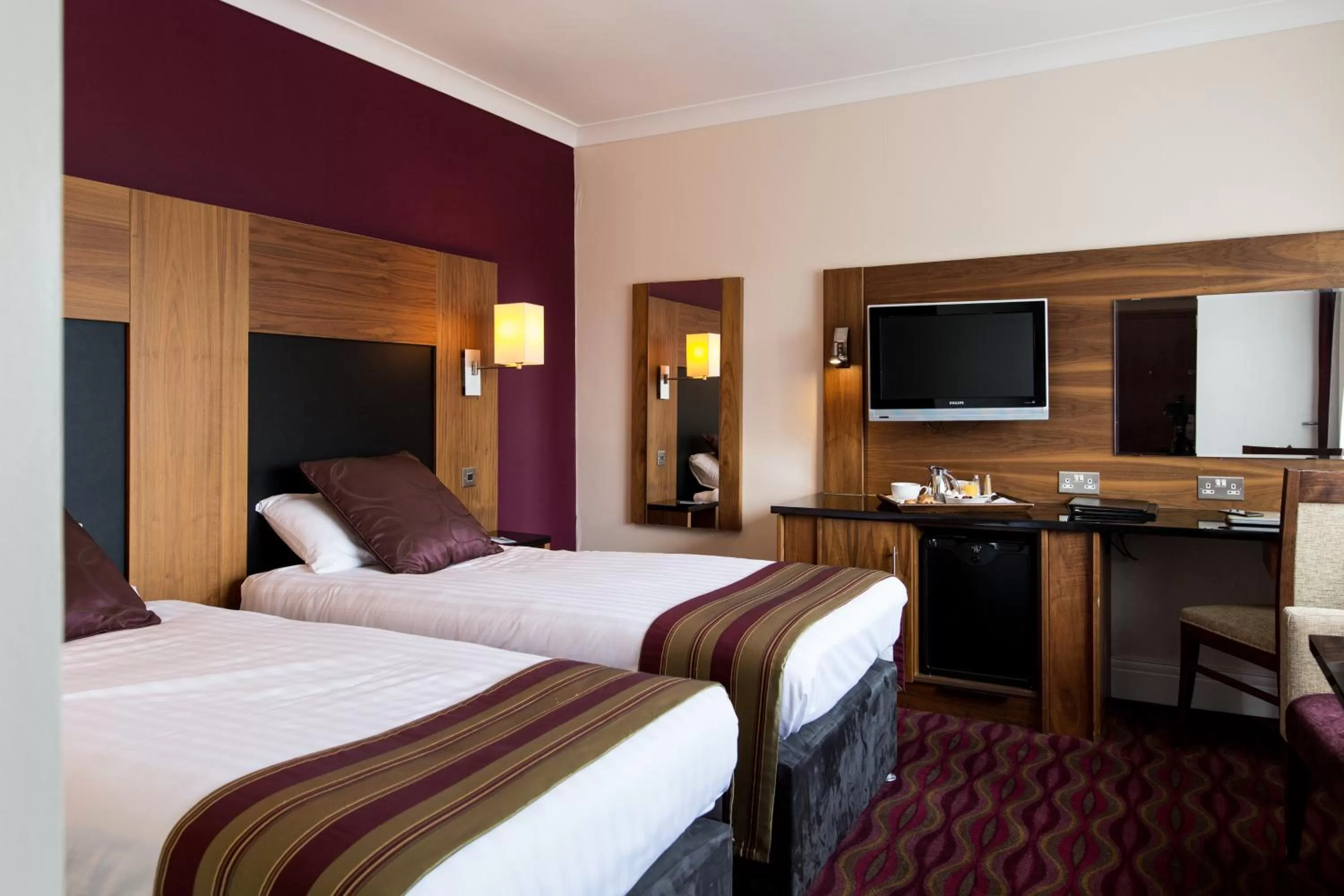 Standard Twin Room in Mercure Newcastle George Washington Hotel Golf & Spa