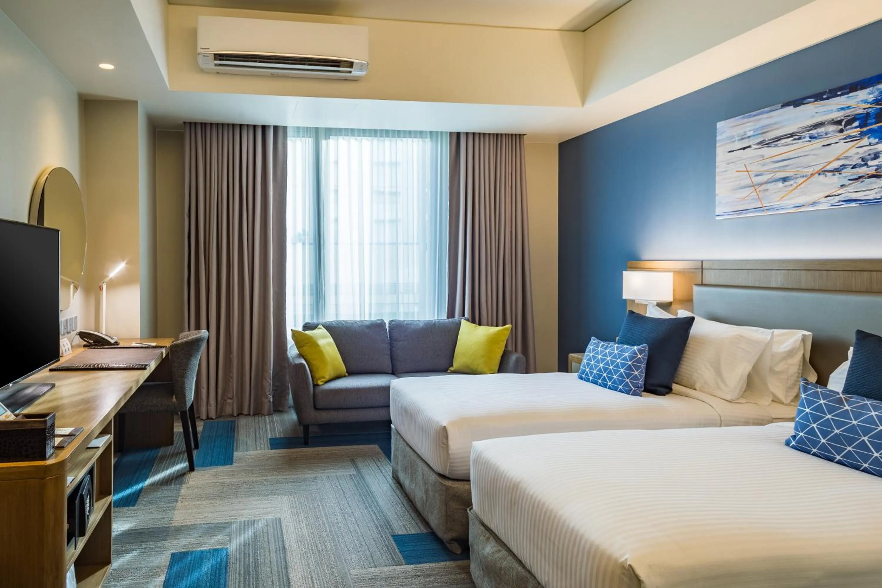Bed in Citadines Bay City Manila
