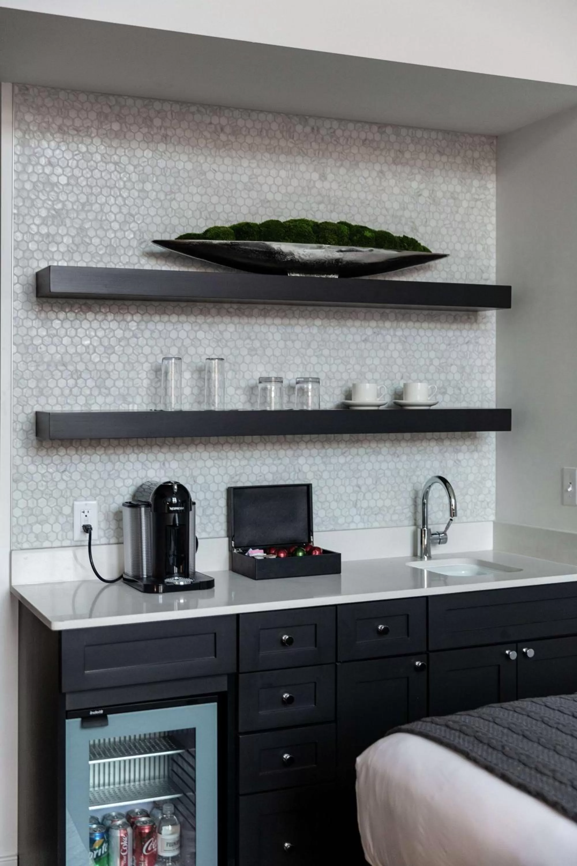 Kitchen or kitchenette in Foundry Hotel Asheville, Curio Collection By Hilton