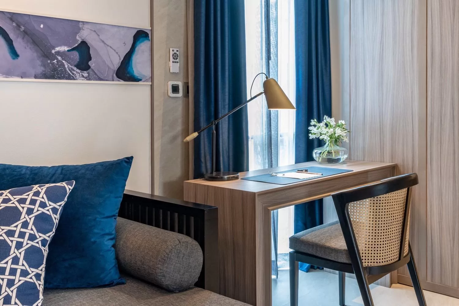 Living room in Maladee Rendezvous Hotel Chiang Mai