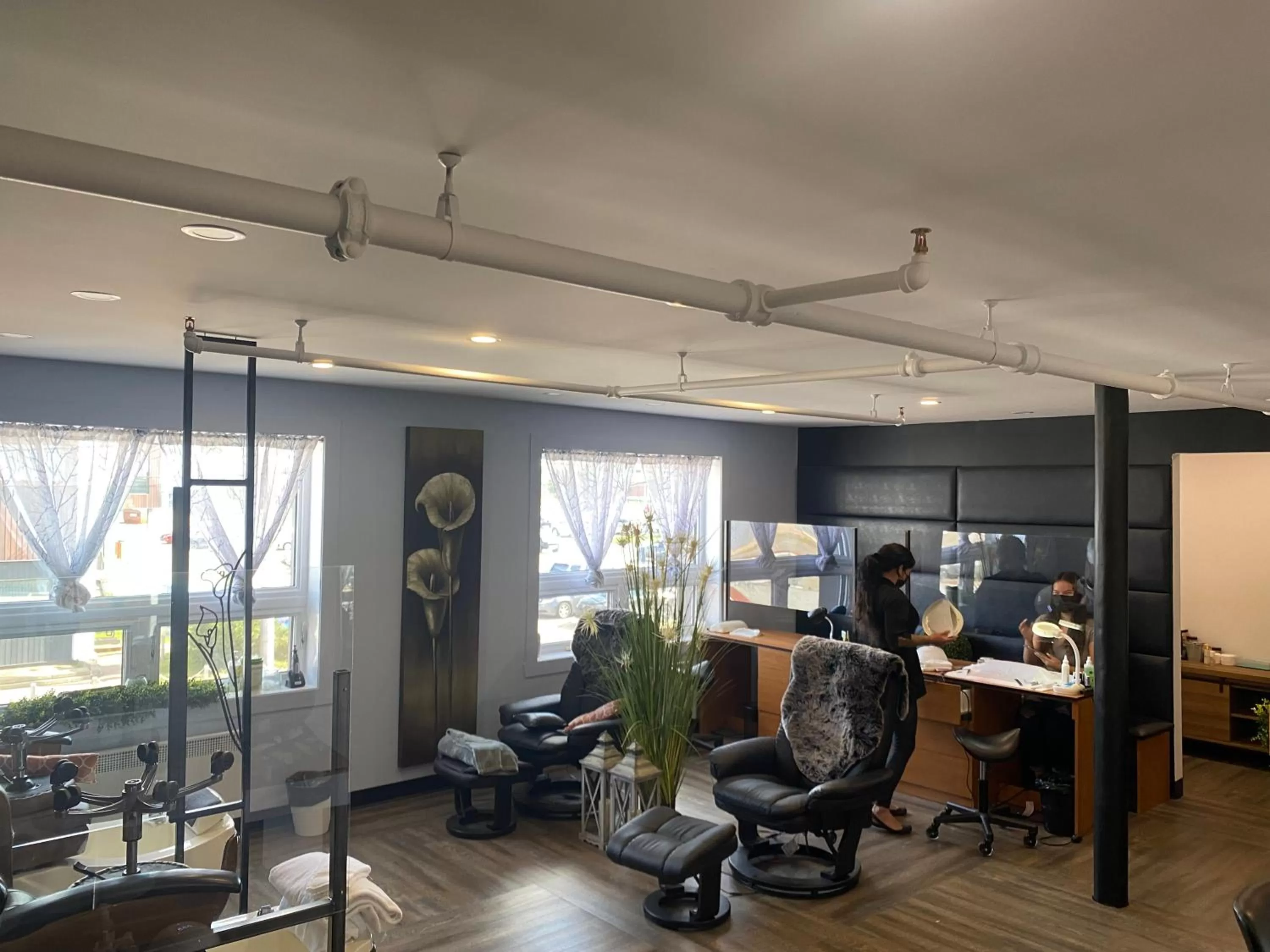 hair dryier in Hôtel Sept-Îles