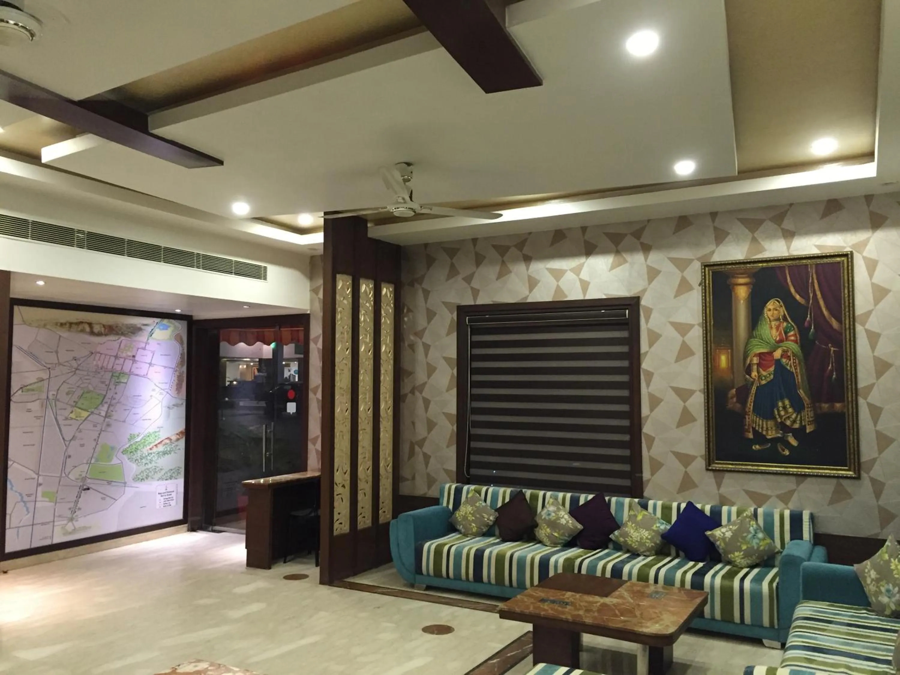 Lobby or reception in Ratnawali – A Vegetarian Heritage Hotel