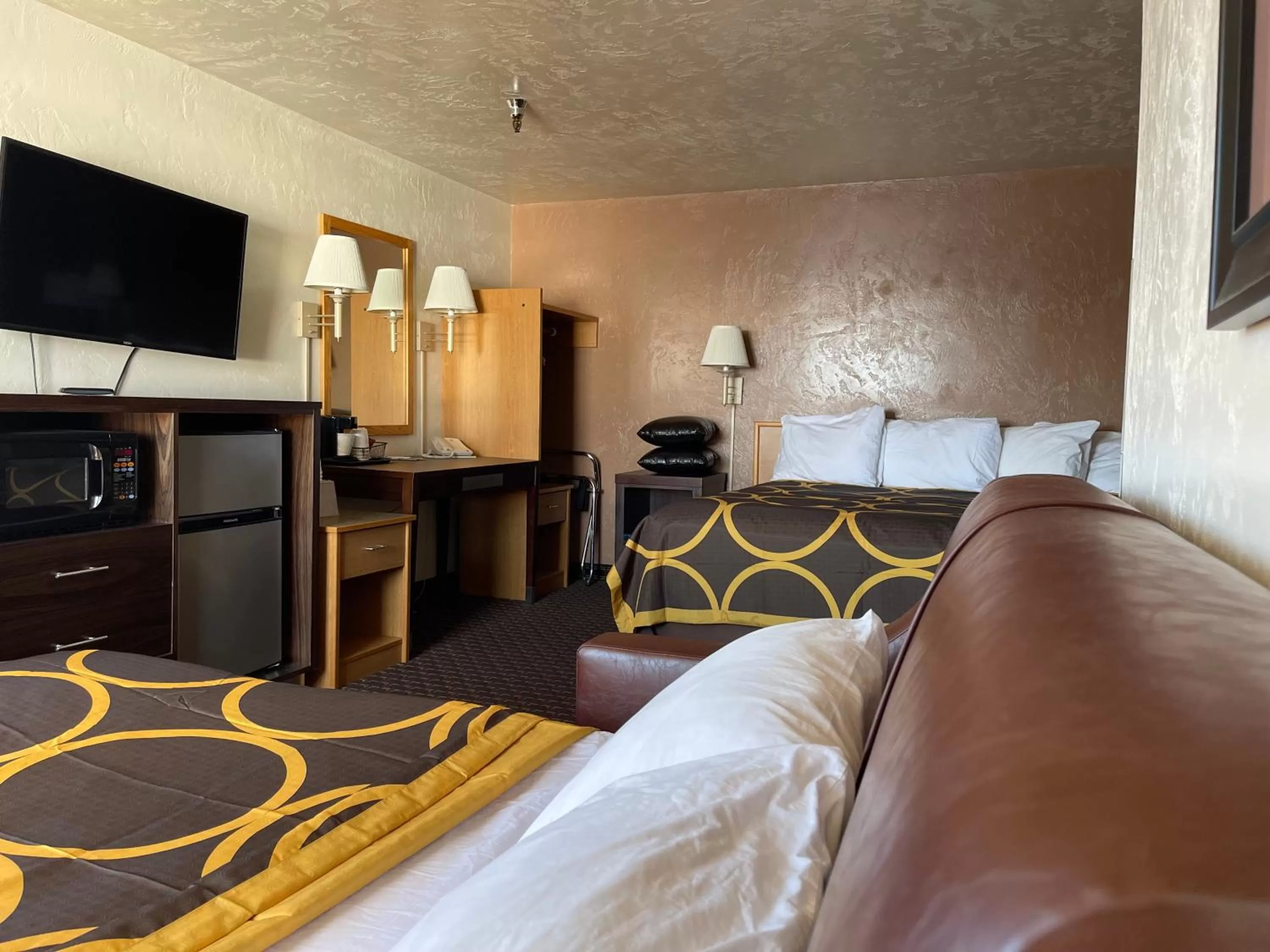 Bed in Super 8 by Wyndham Ketchikan