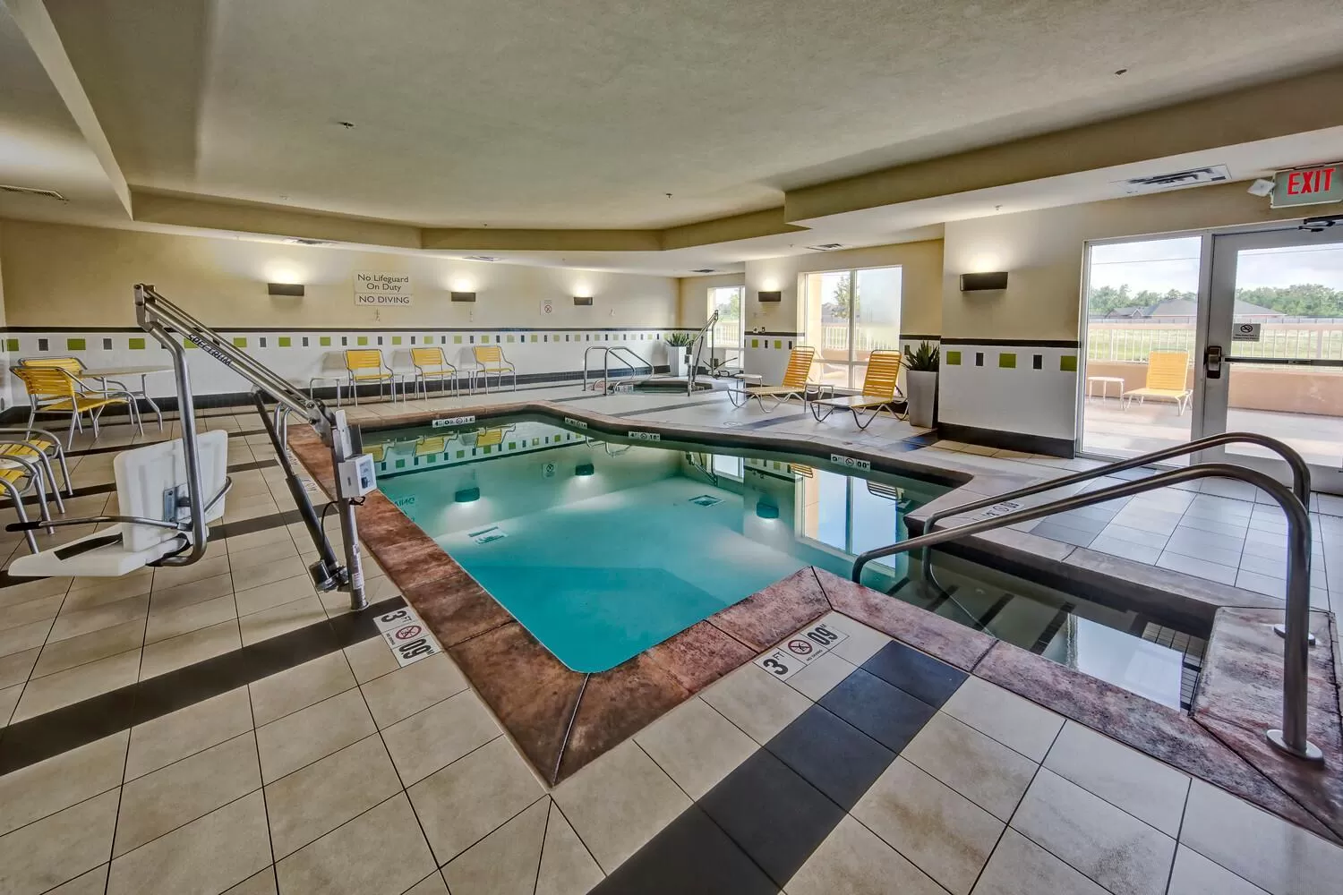 Pool view in Fairfield Inn & Suites by Marriott Oklahoma City NW Expressway/Warr Acres