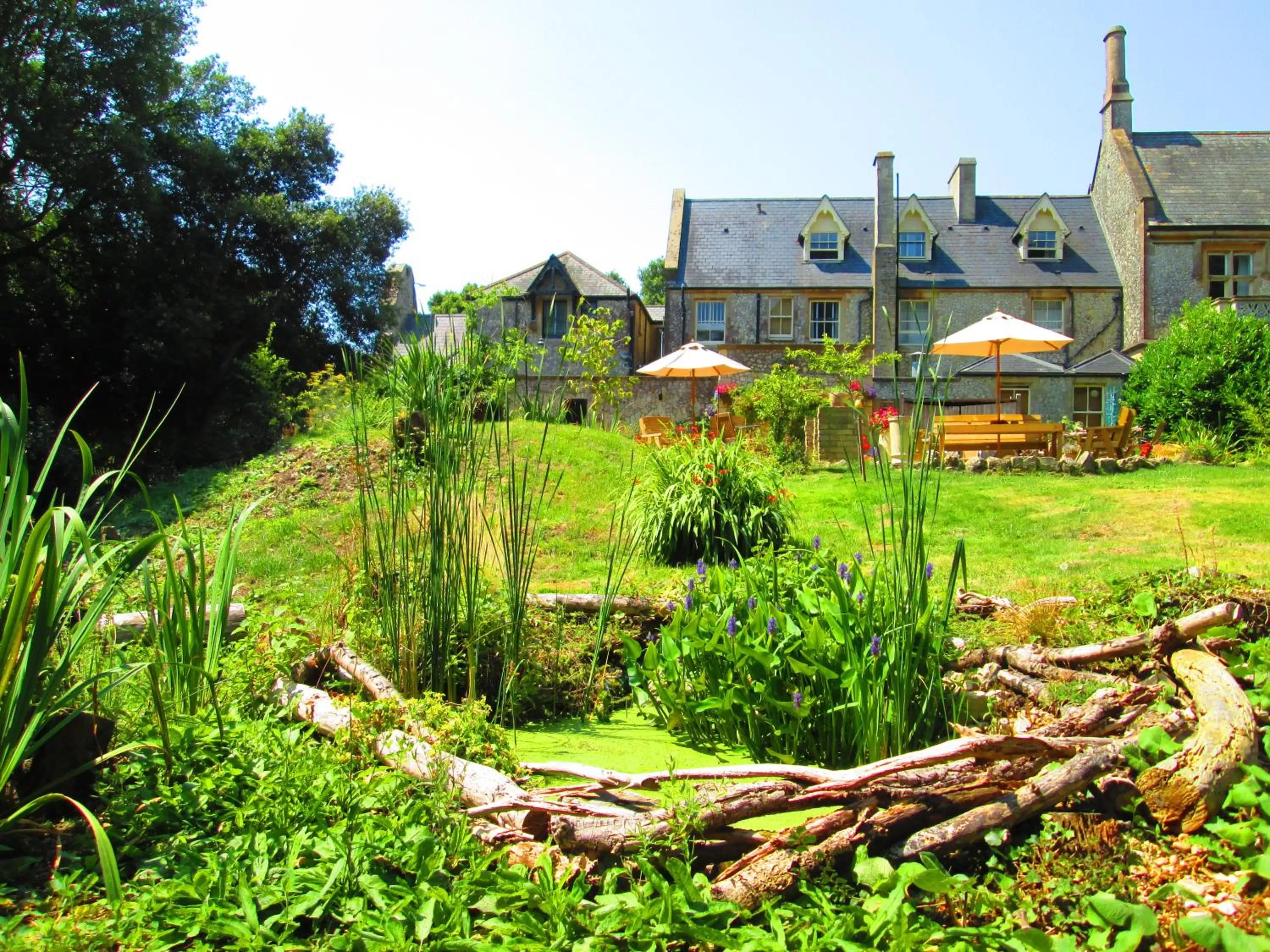 Nearby landmark in Weston Manor