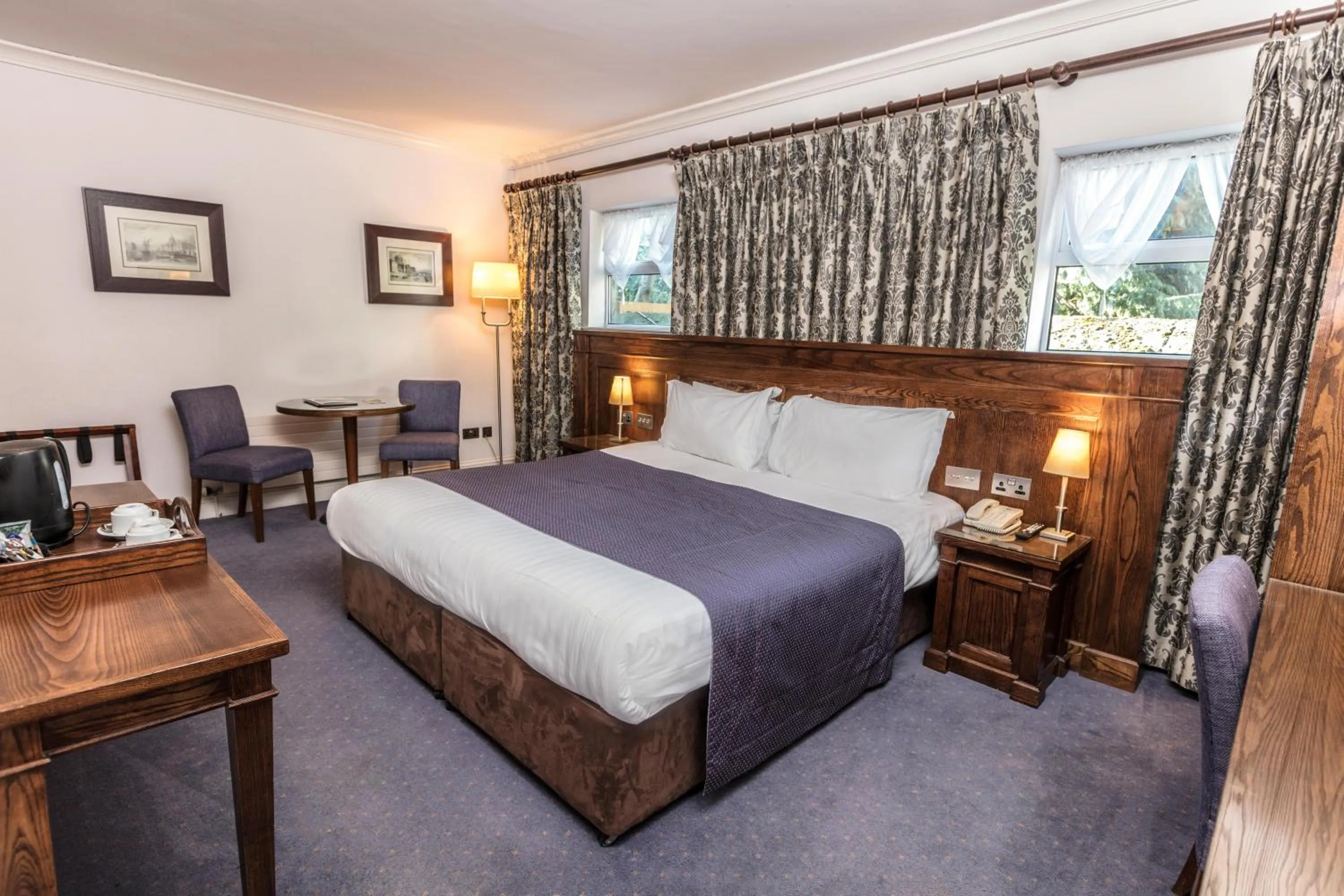 Bedroom, Bed in The Lansdowne Hotel