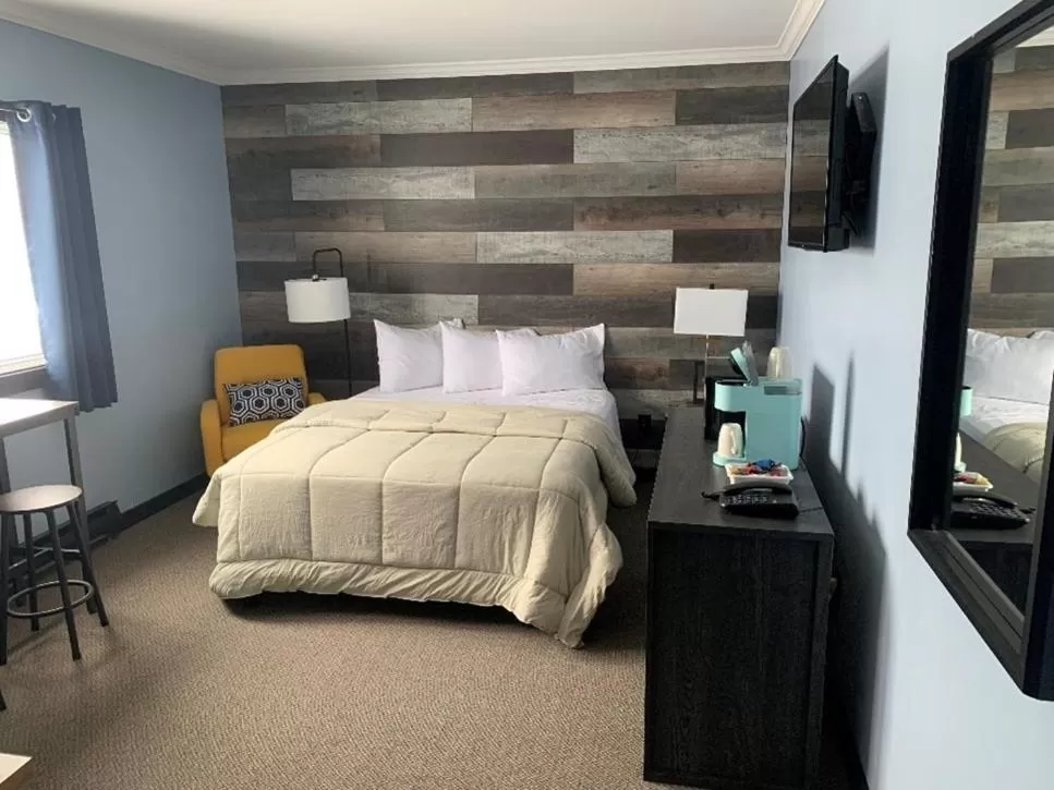 Bed in Acadian Hotel