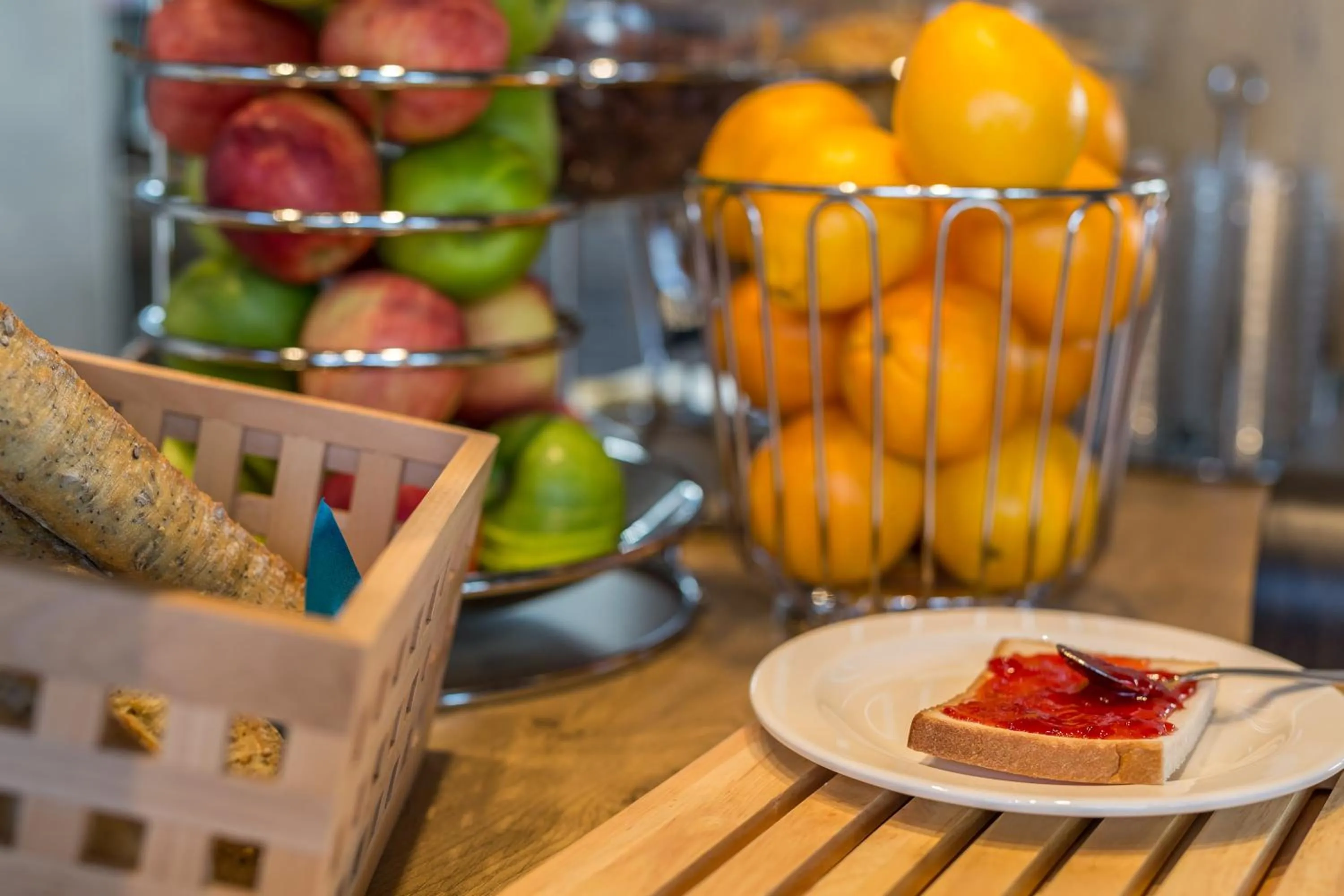 Buffet breakfast in ibis budget Geneve Palexpo Aeroport