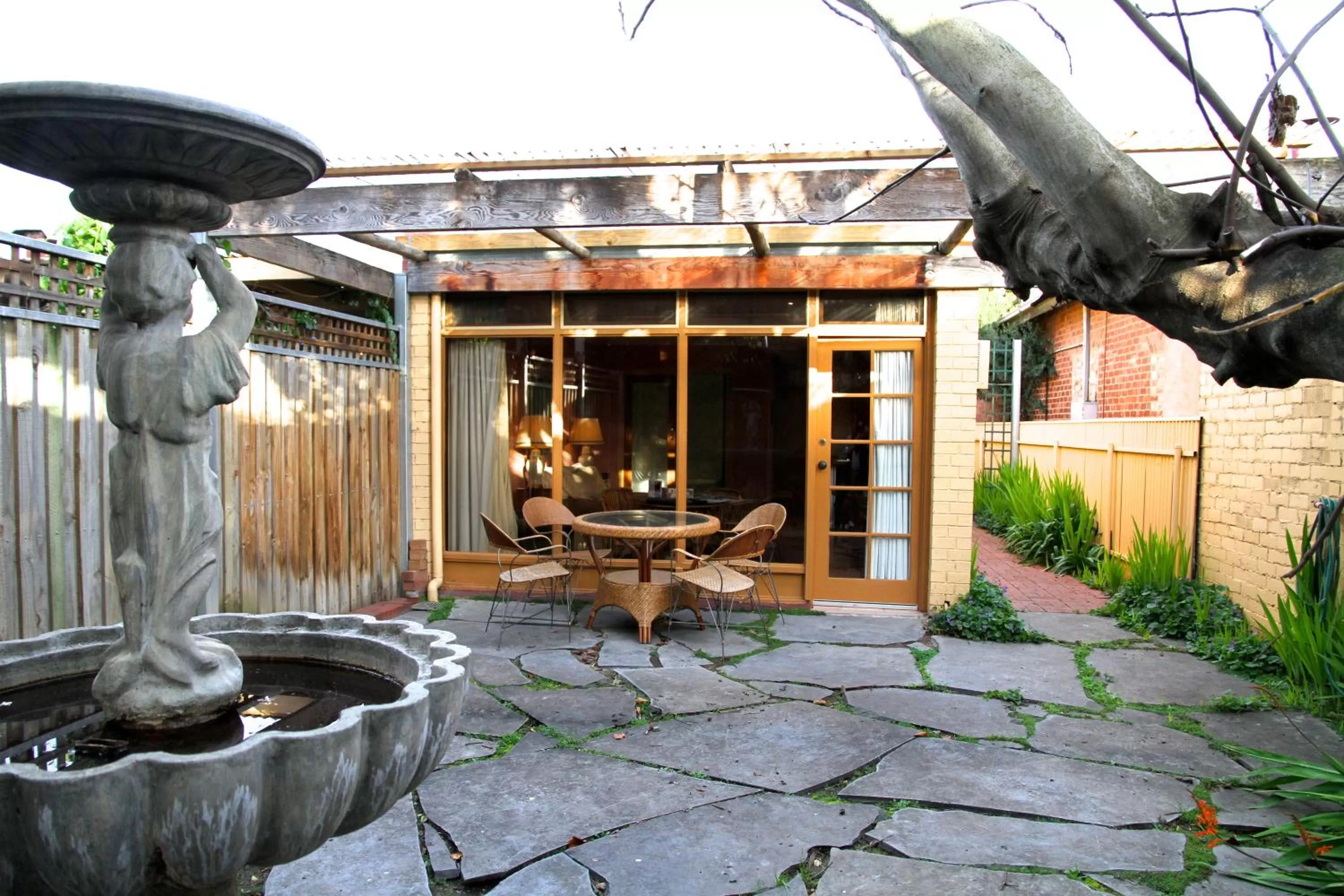 Patio in North Adelaide Heritage Cottages & Apartments