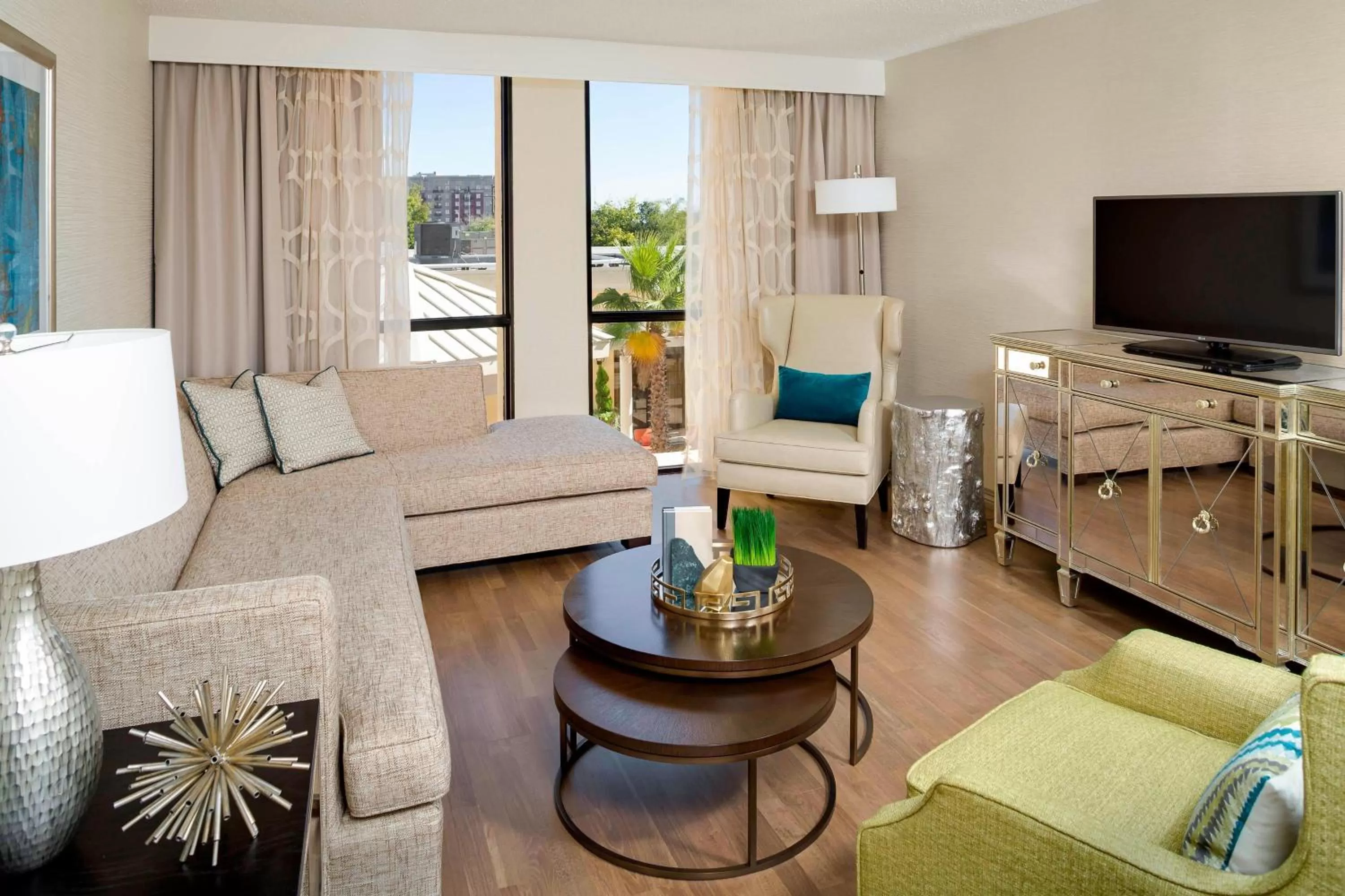 Bedroom in Charleston Marriott