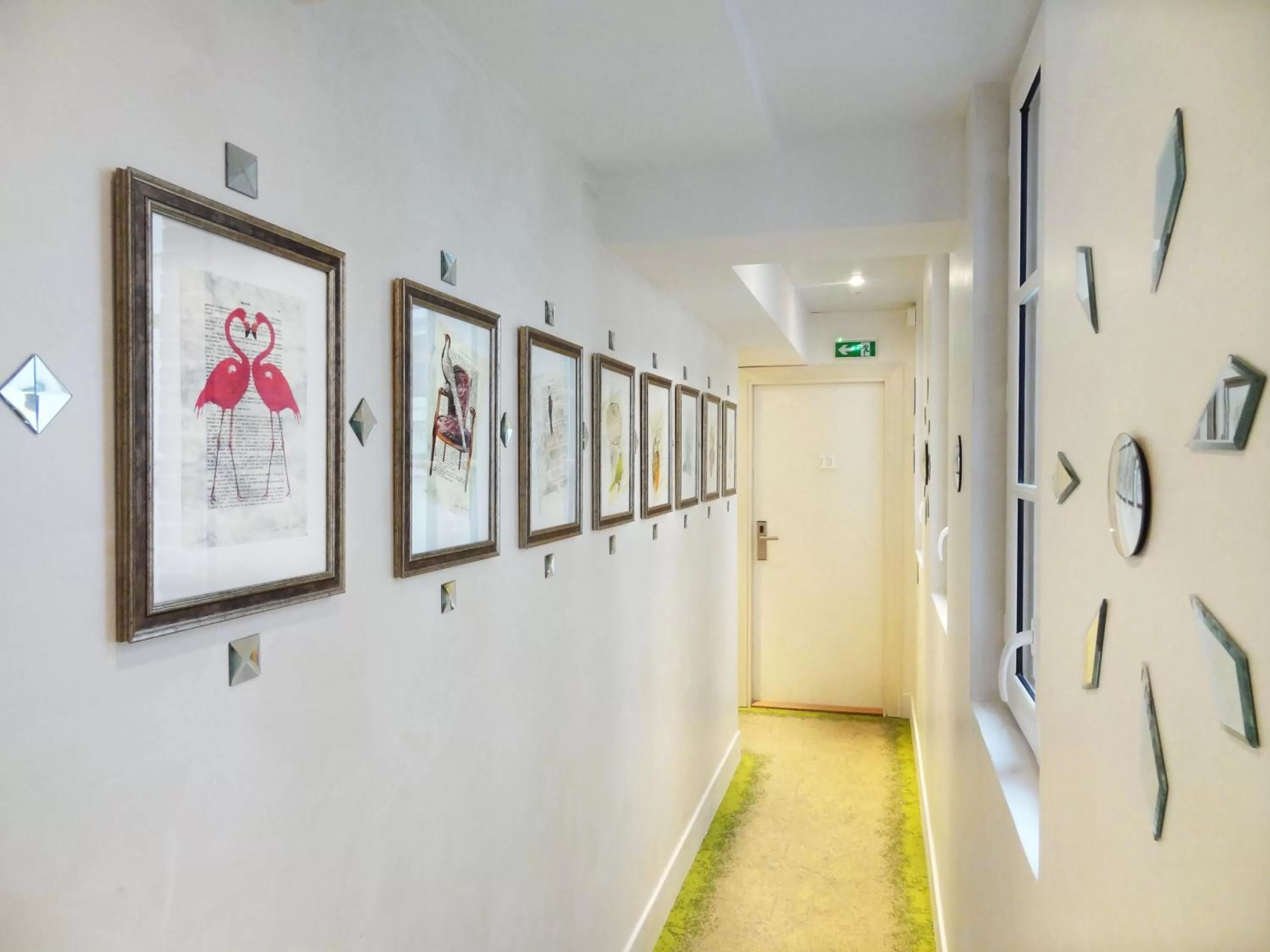 Decorative detail in Le Pavillon Hotel