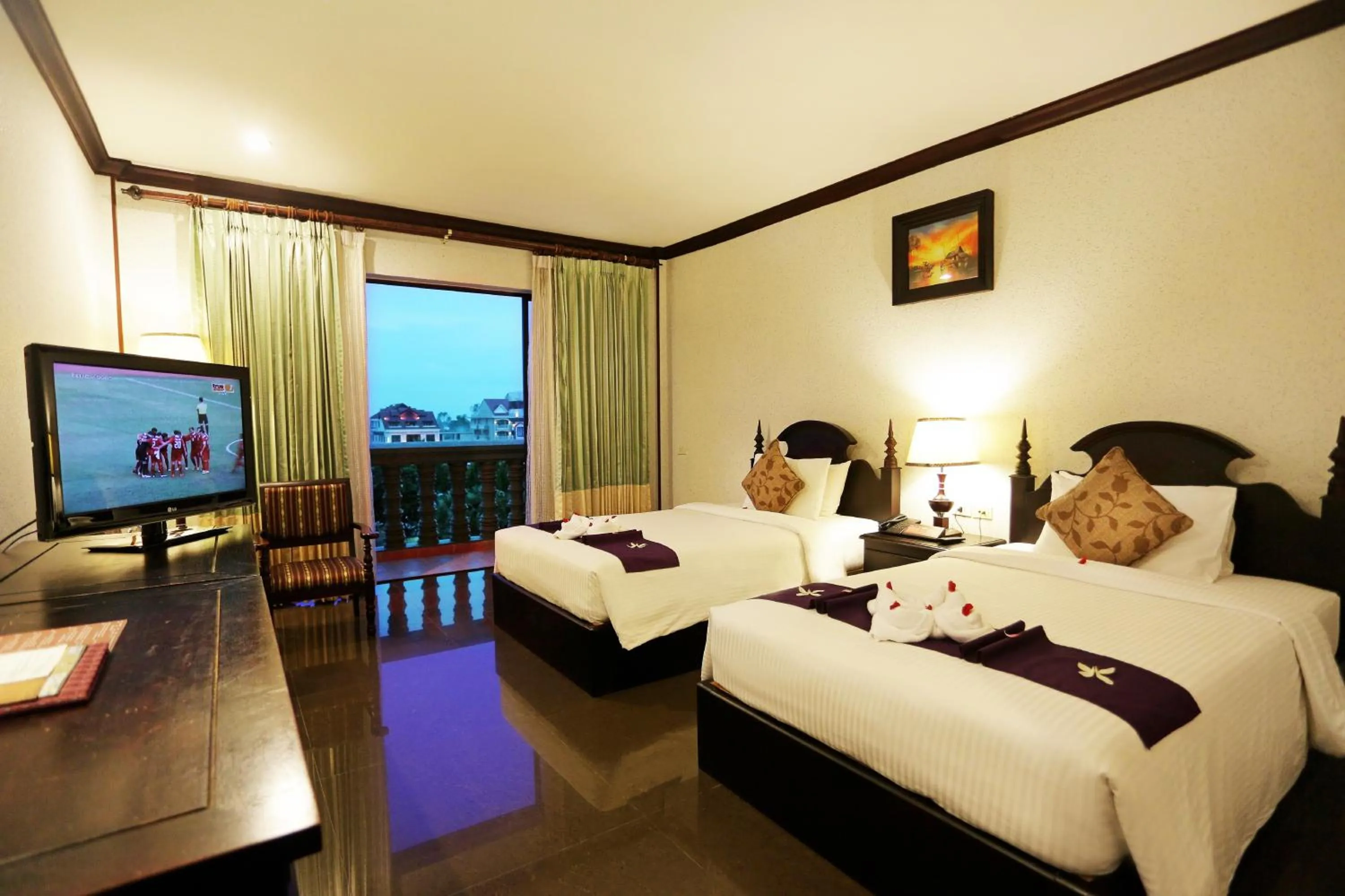 Property building, Bed in Lucky Angkor Hotel & Spa