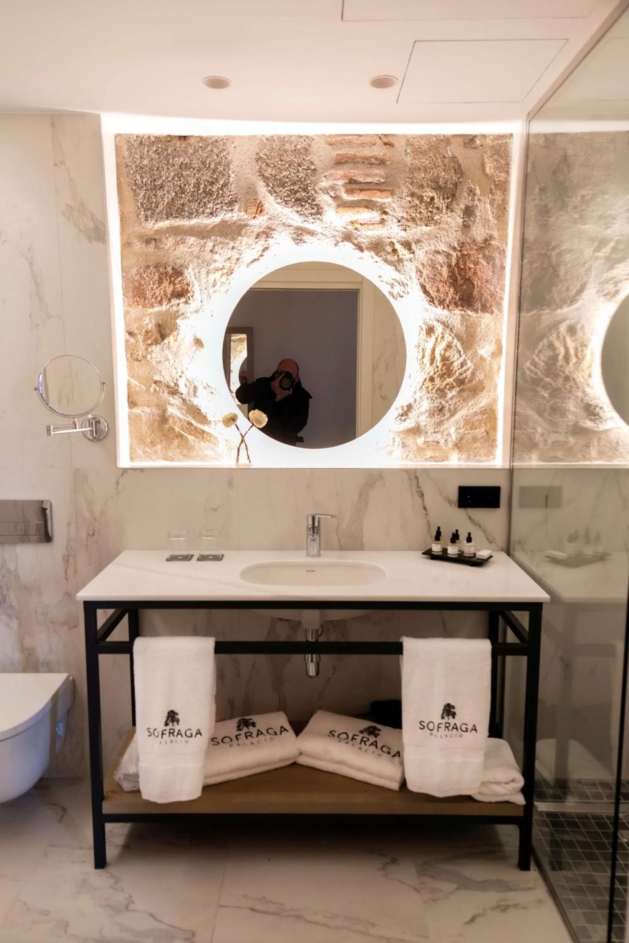 Bathroom in Sofraga Palacio