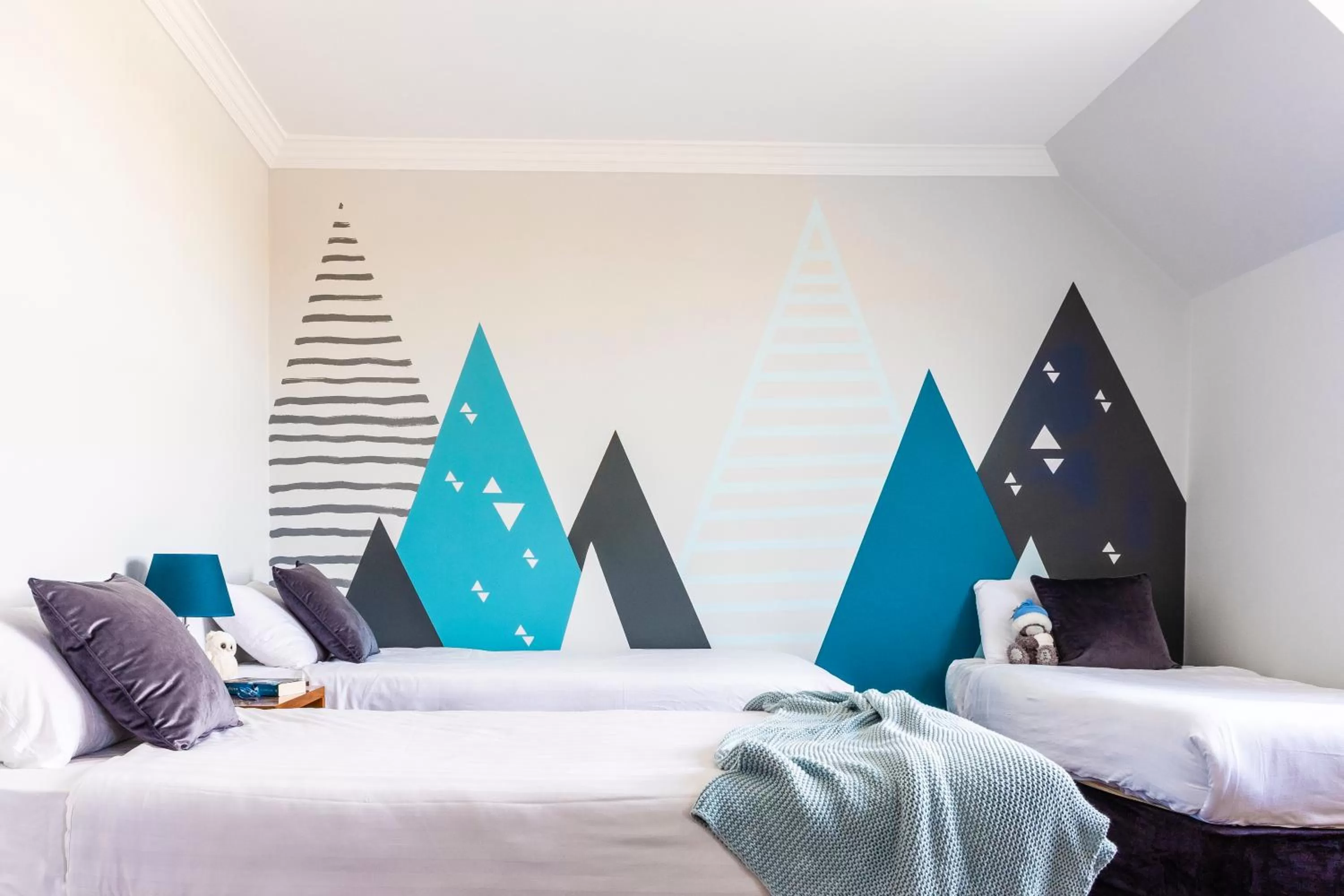 Bed in Westport Country Lodge Hotel