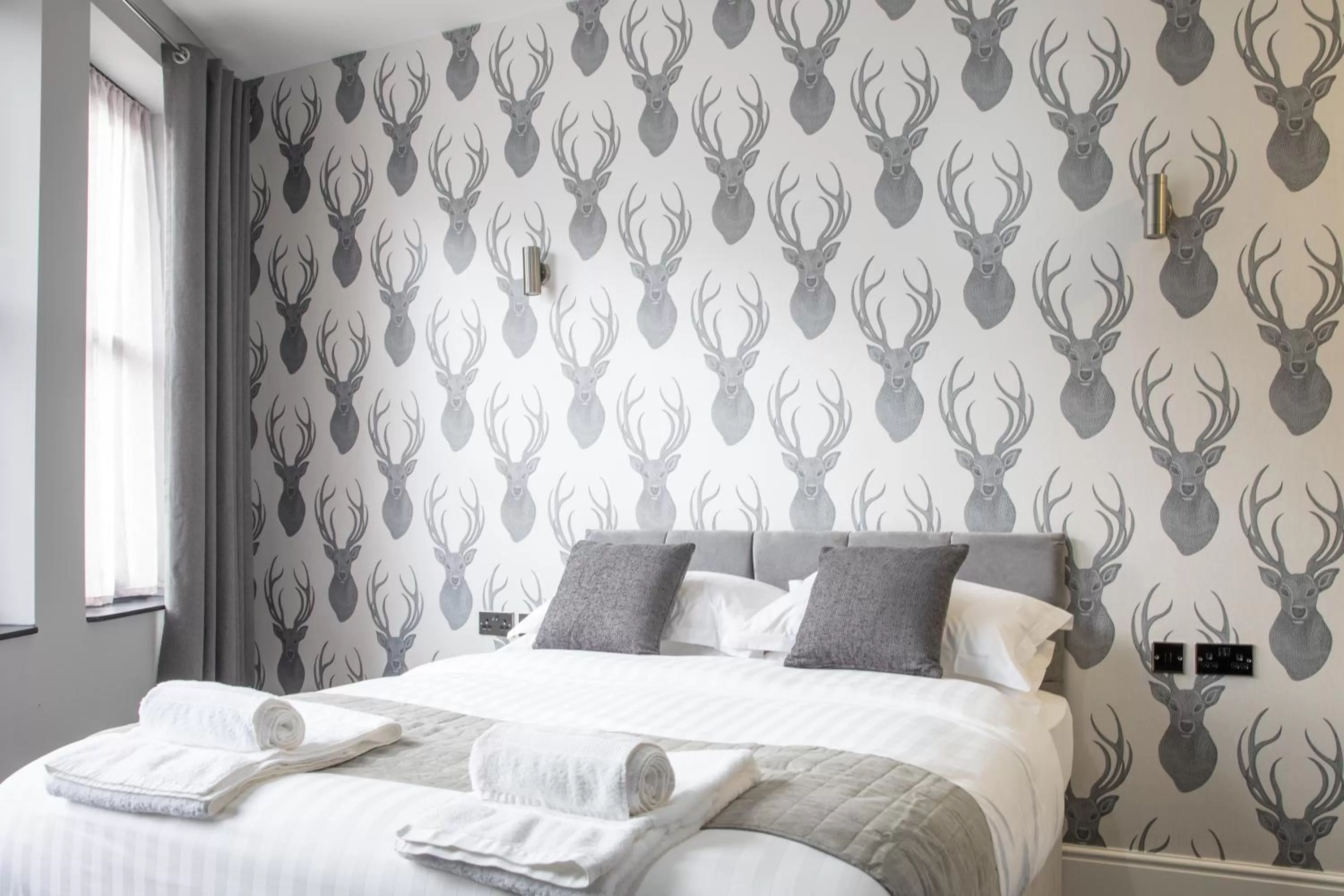 Bed in The Glebe Hotel