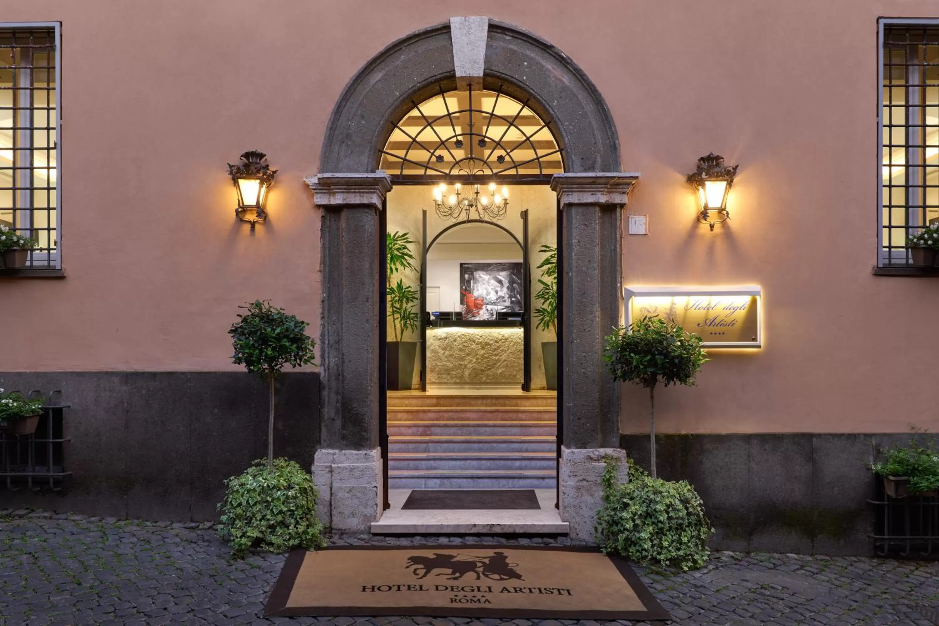Property building in Hotel Degli Artisti