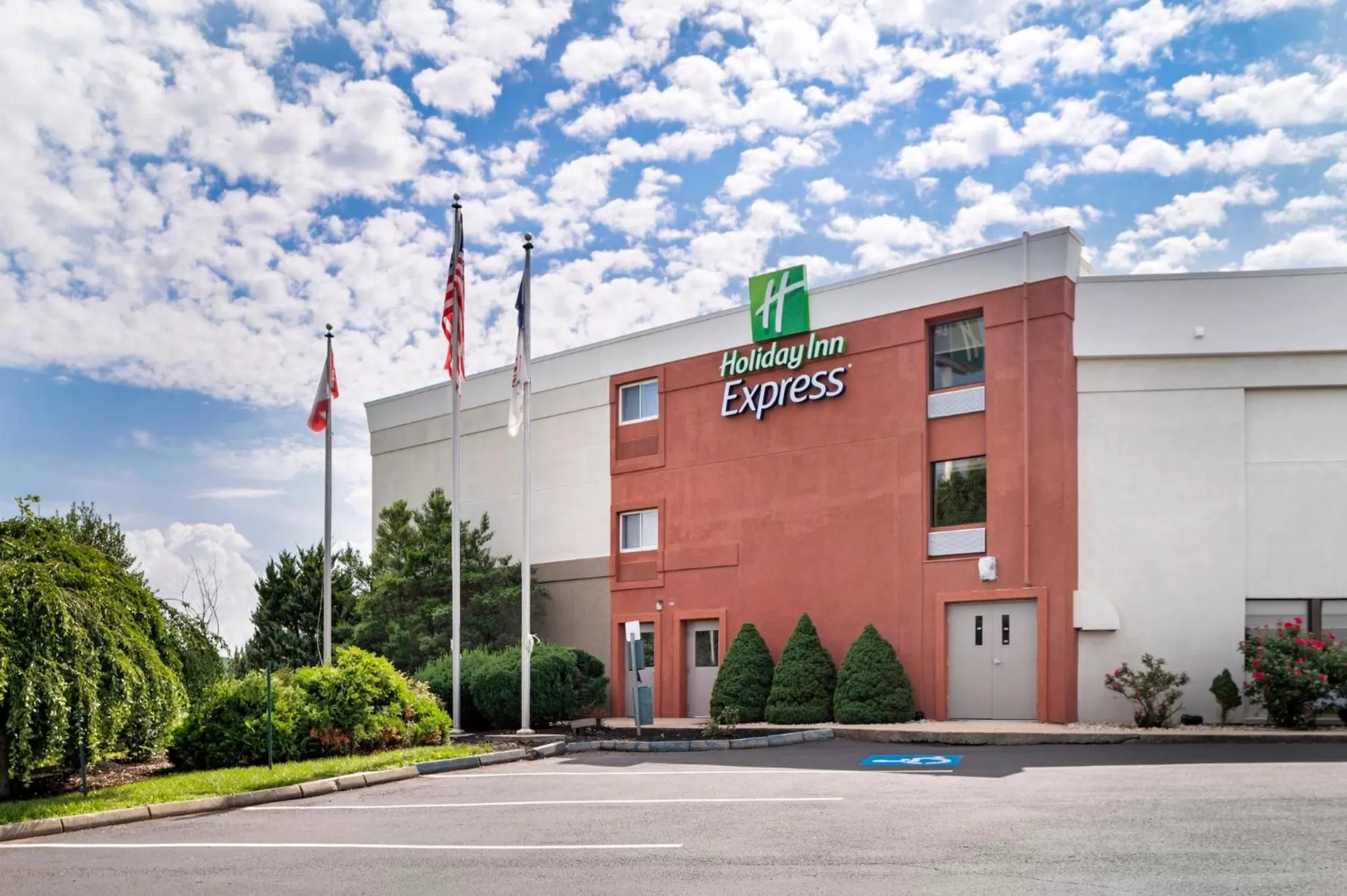 Property building in Holiday Inn Express Greencastle by IHG