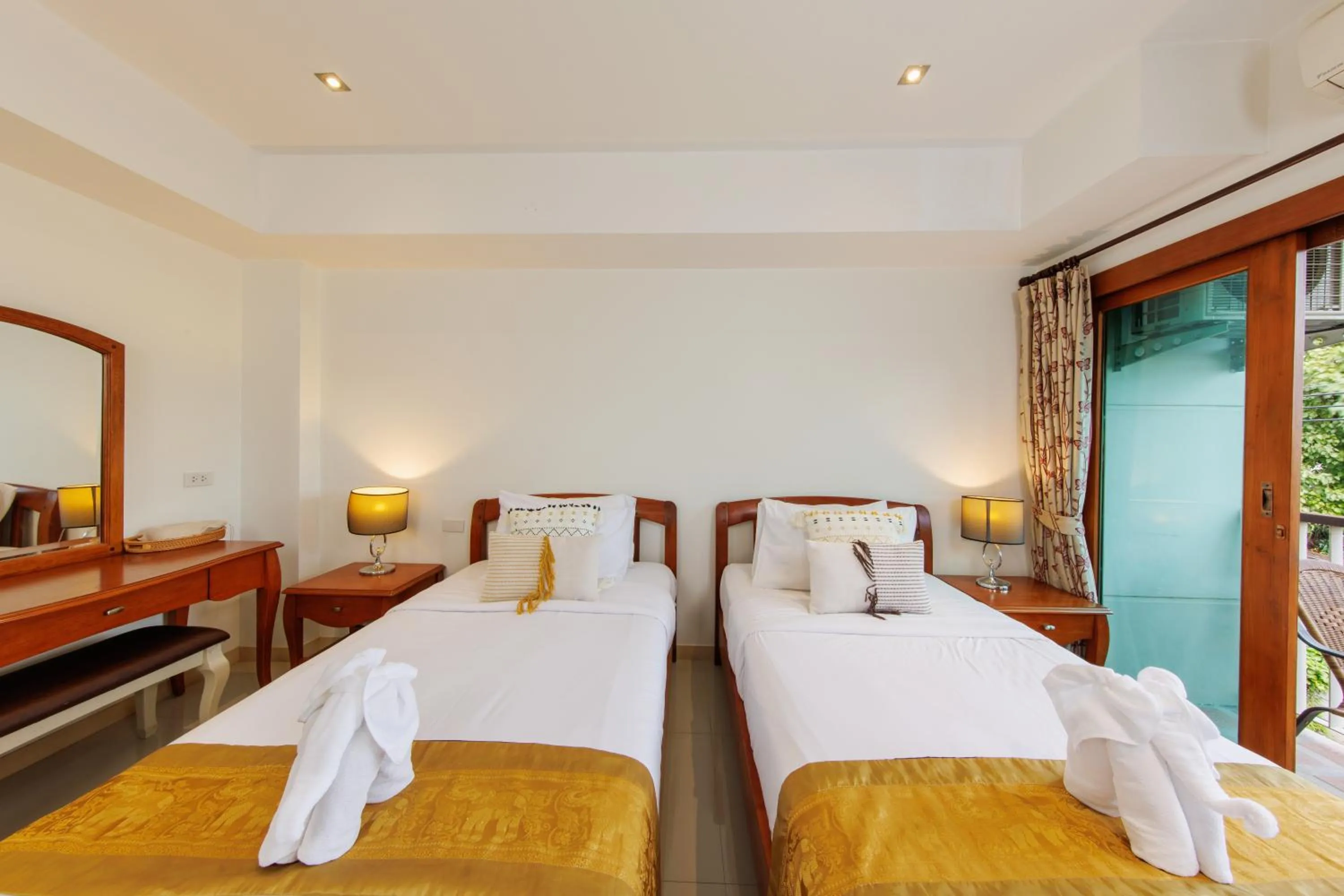 Bed in Rendezvous Classic House