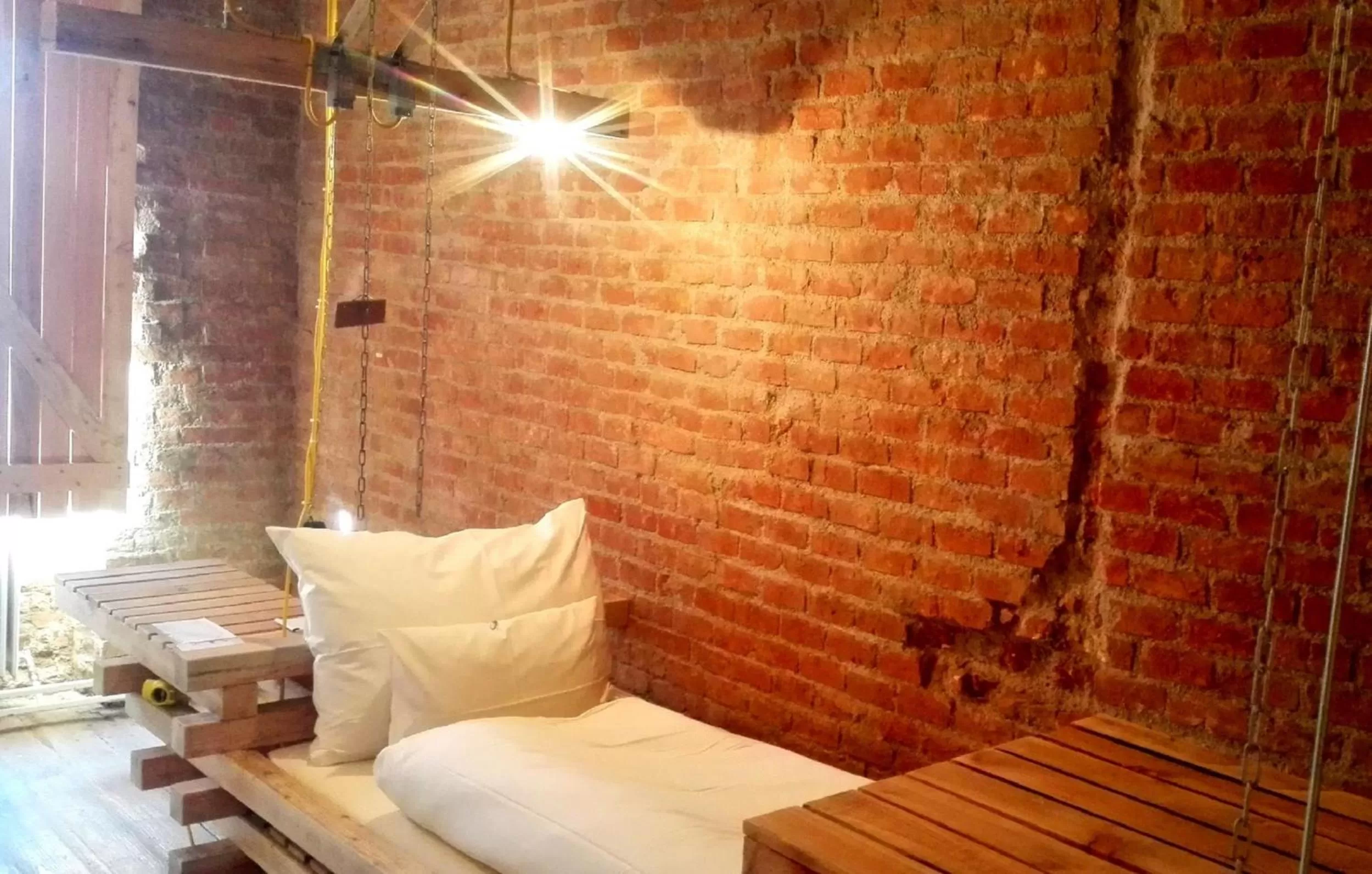 Bed in Wiener Gäste Zimmer