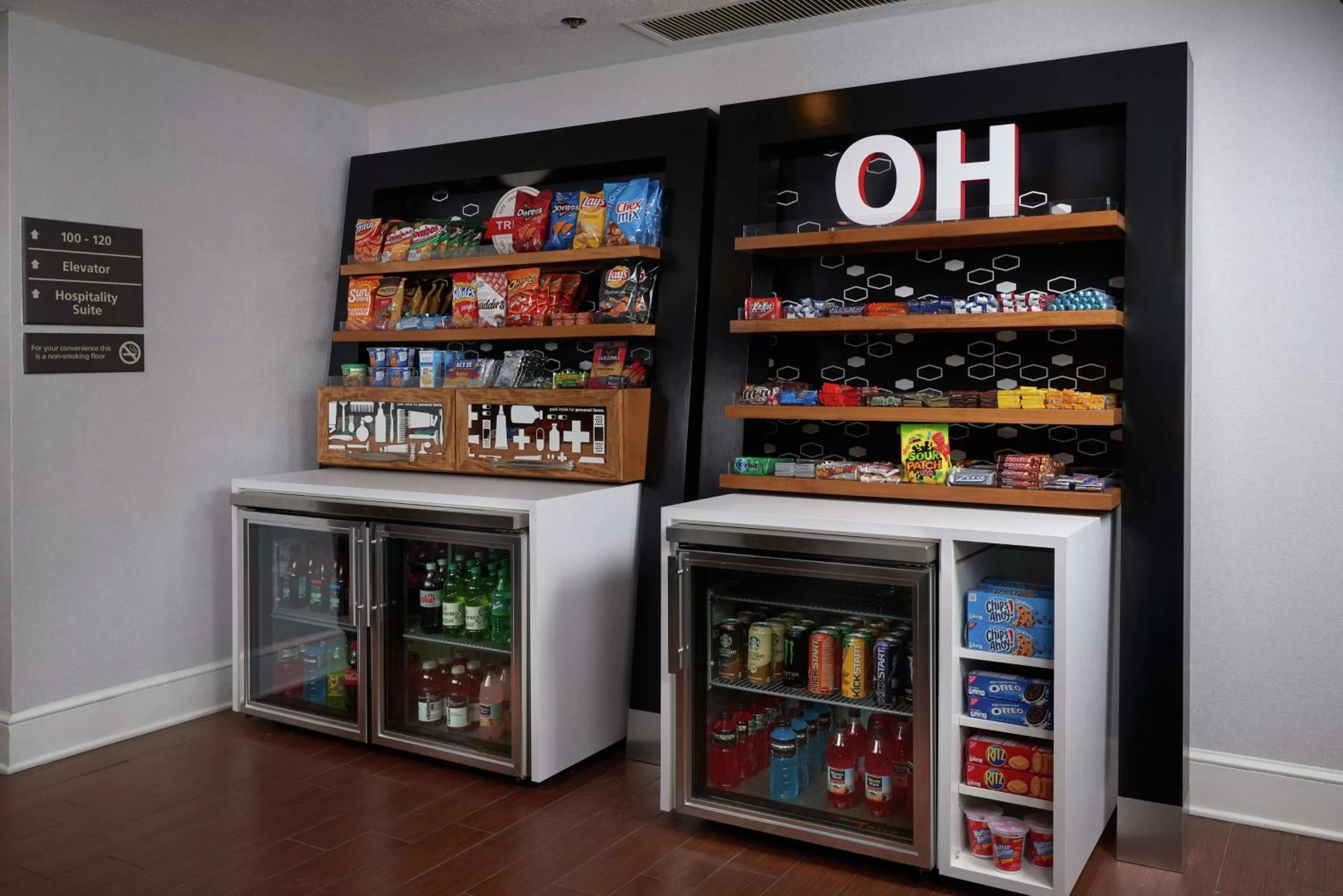 Restaurant/places to eat in Hampton Inn by Hilton Youngstown-West I-80