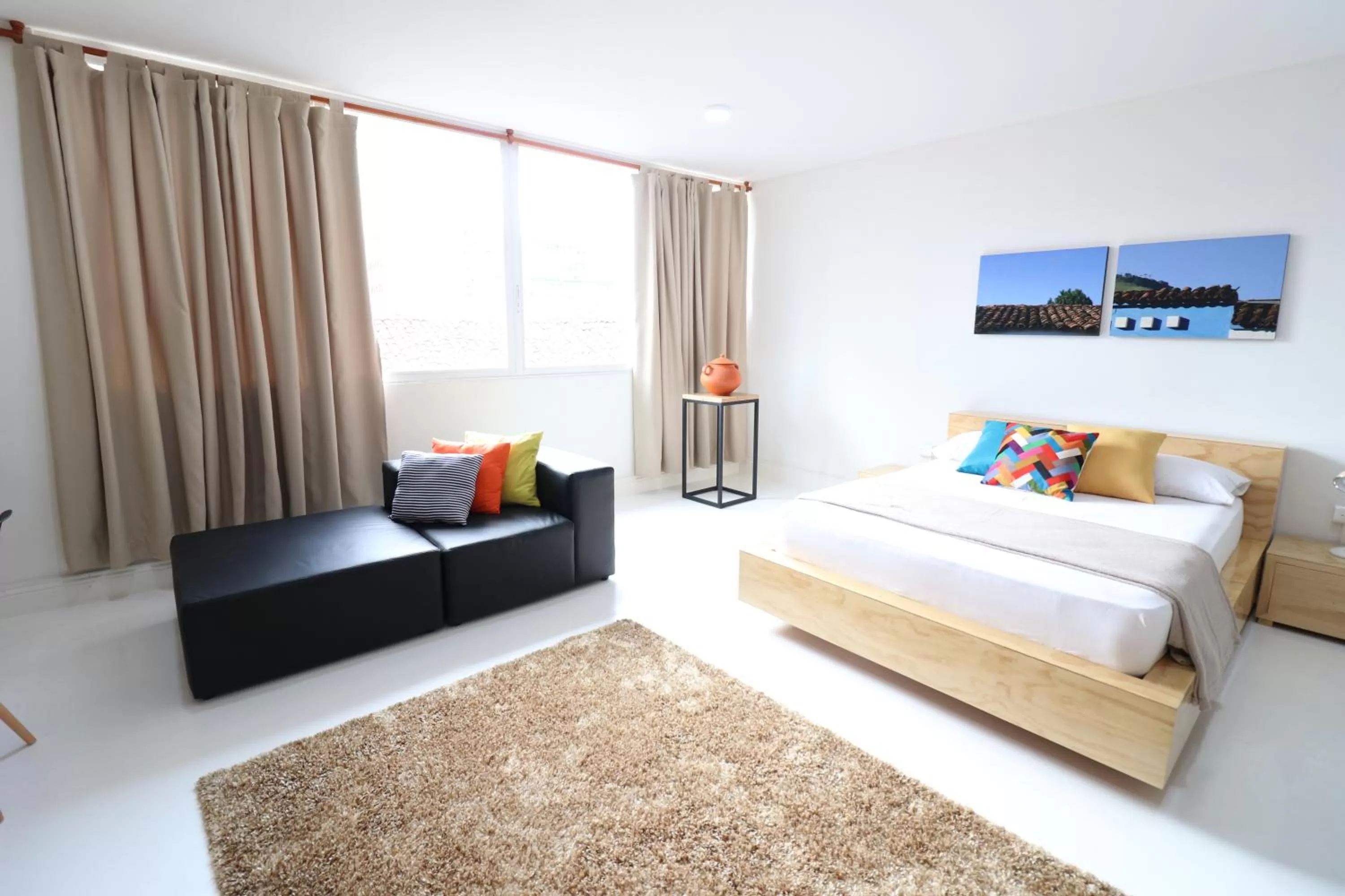 Bedroom in 554 Apartments