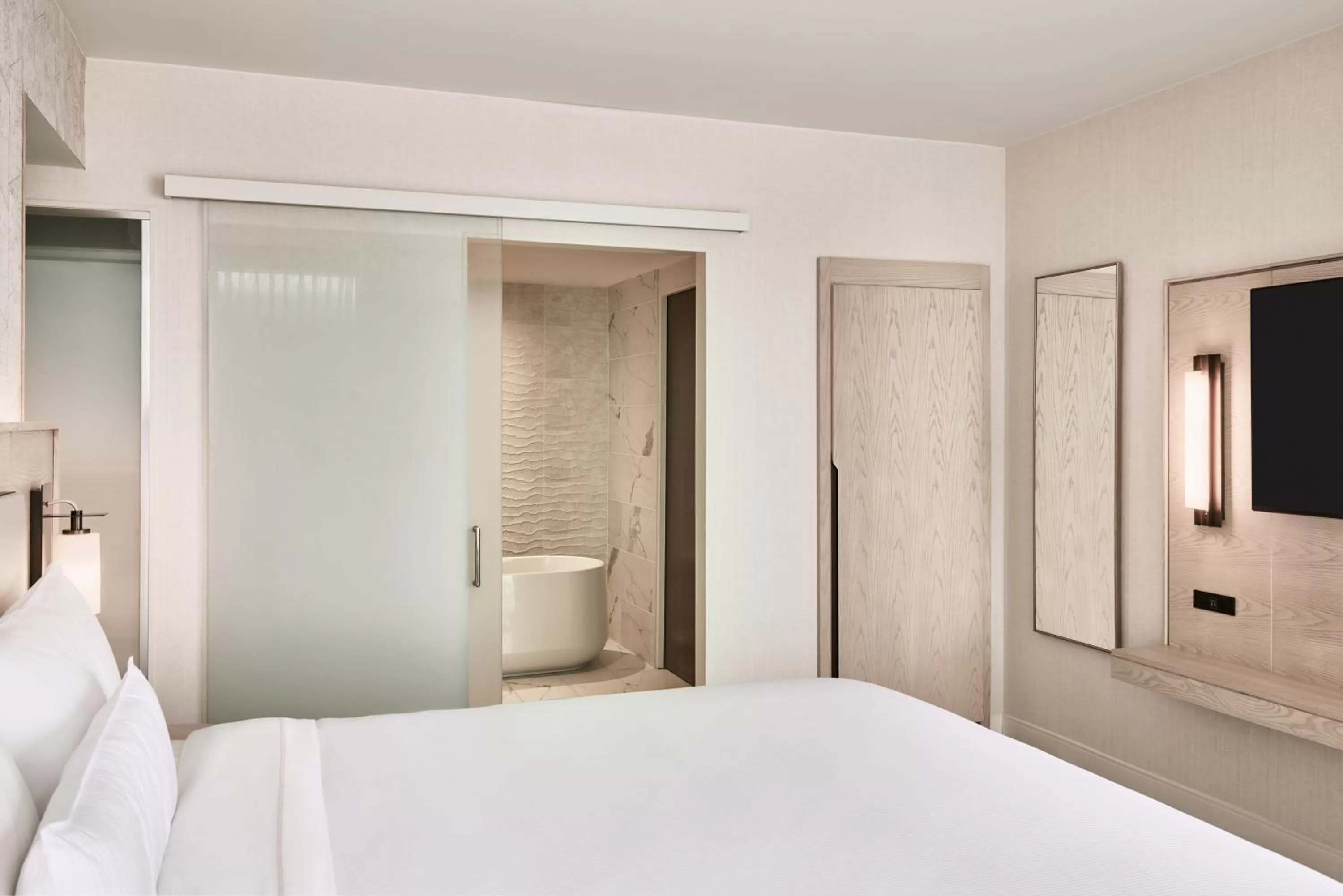 Bedroom, Bed in The Westin Tempe